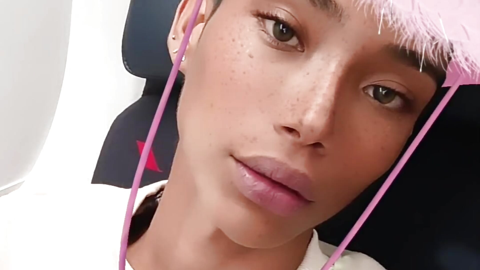 Alexander the traveler – видео вебкам-модели alejo_cute