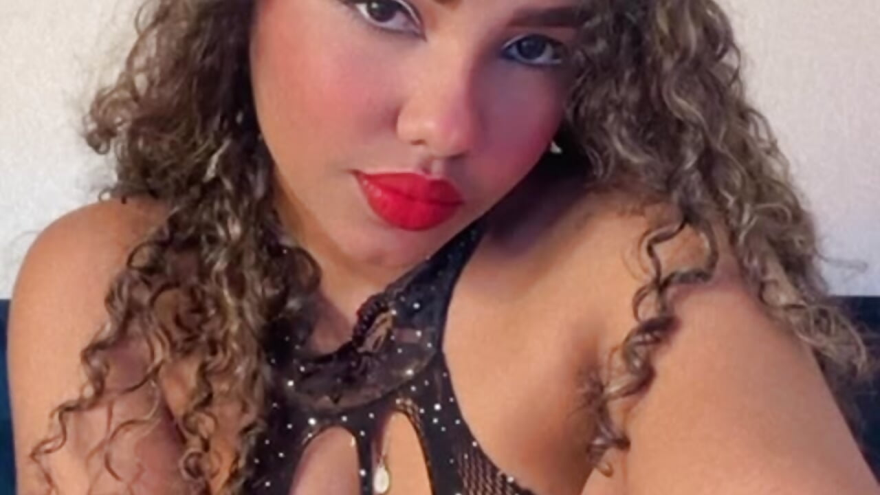 🖤🌚 - video di Blackmoon_23 modella di cam