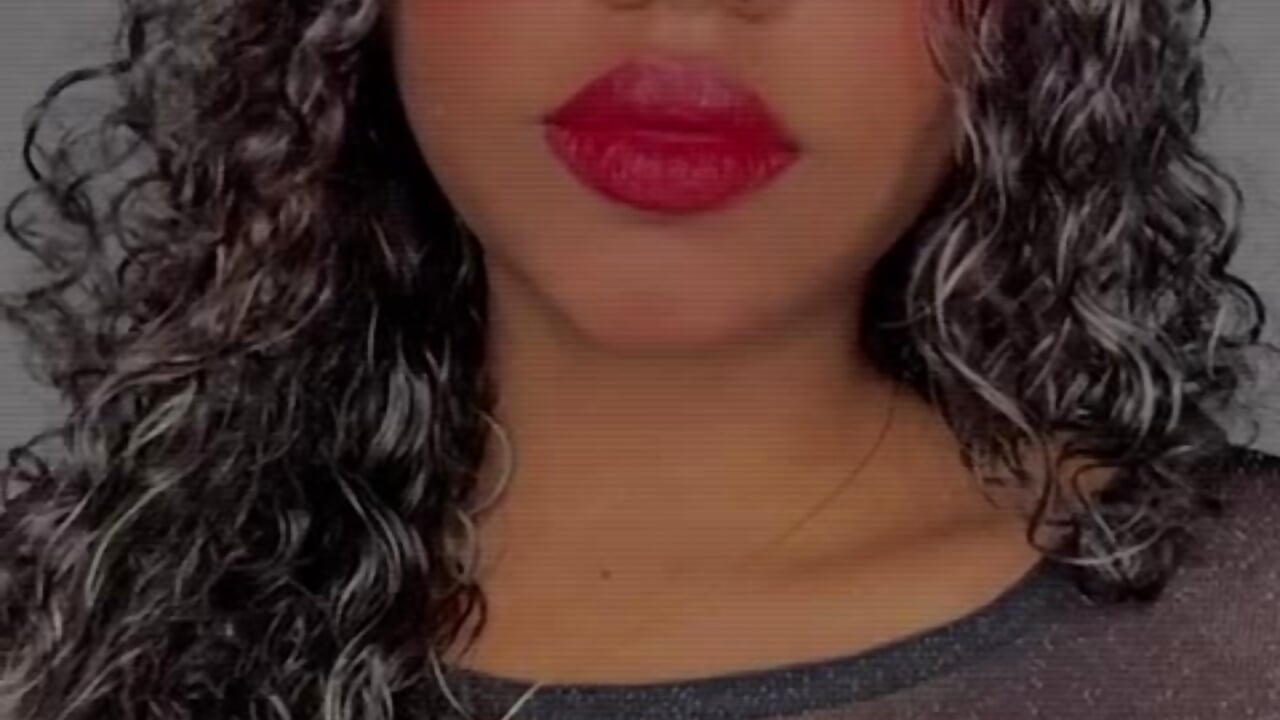 Delicious lips - video di Blackmoon_23 modella di cam