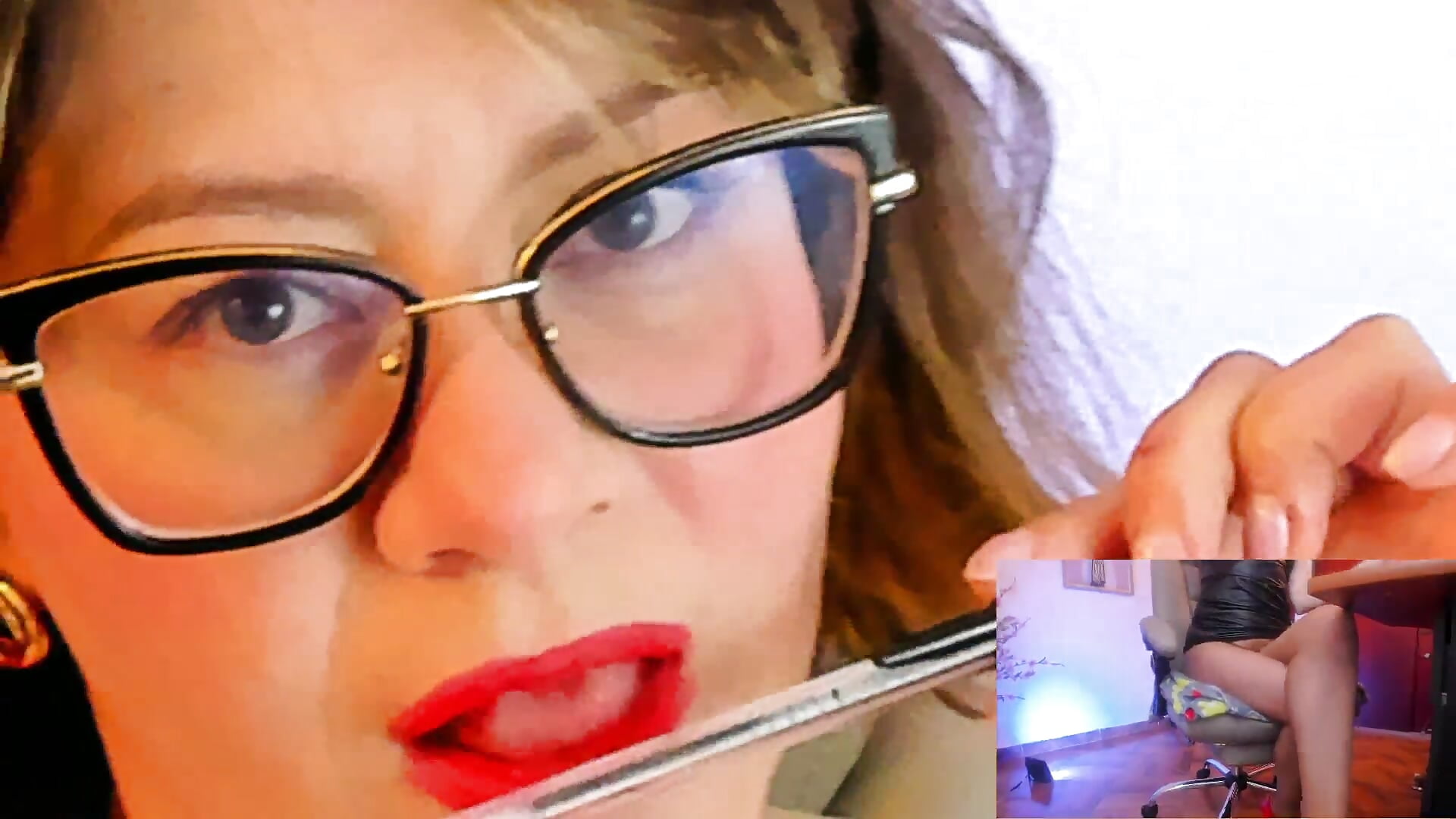 Look and lose yourself - video by Chanelll_Taylorr_ cam model