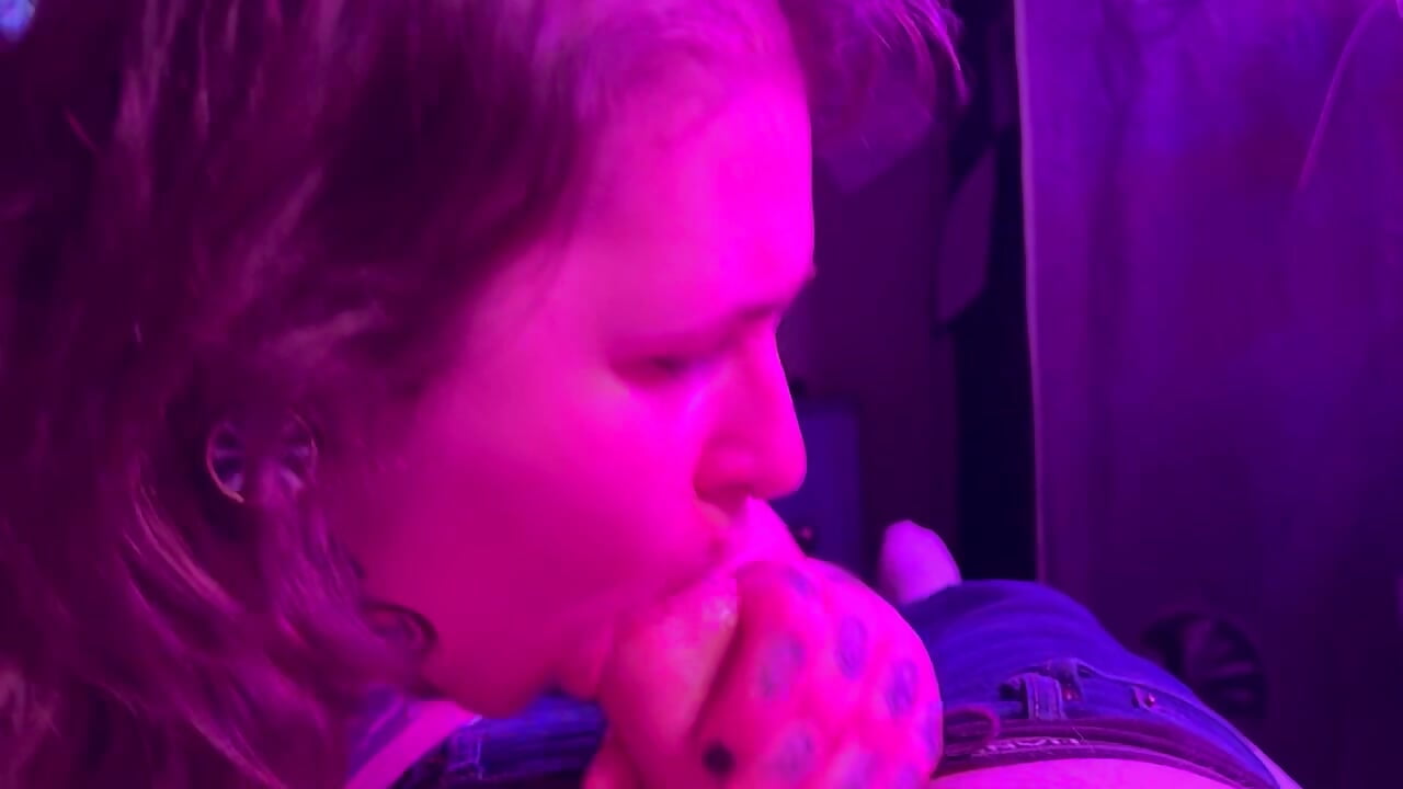 Watch my husband cum my mouth 🍆👅💦 I ALWAYS swallow.