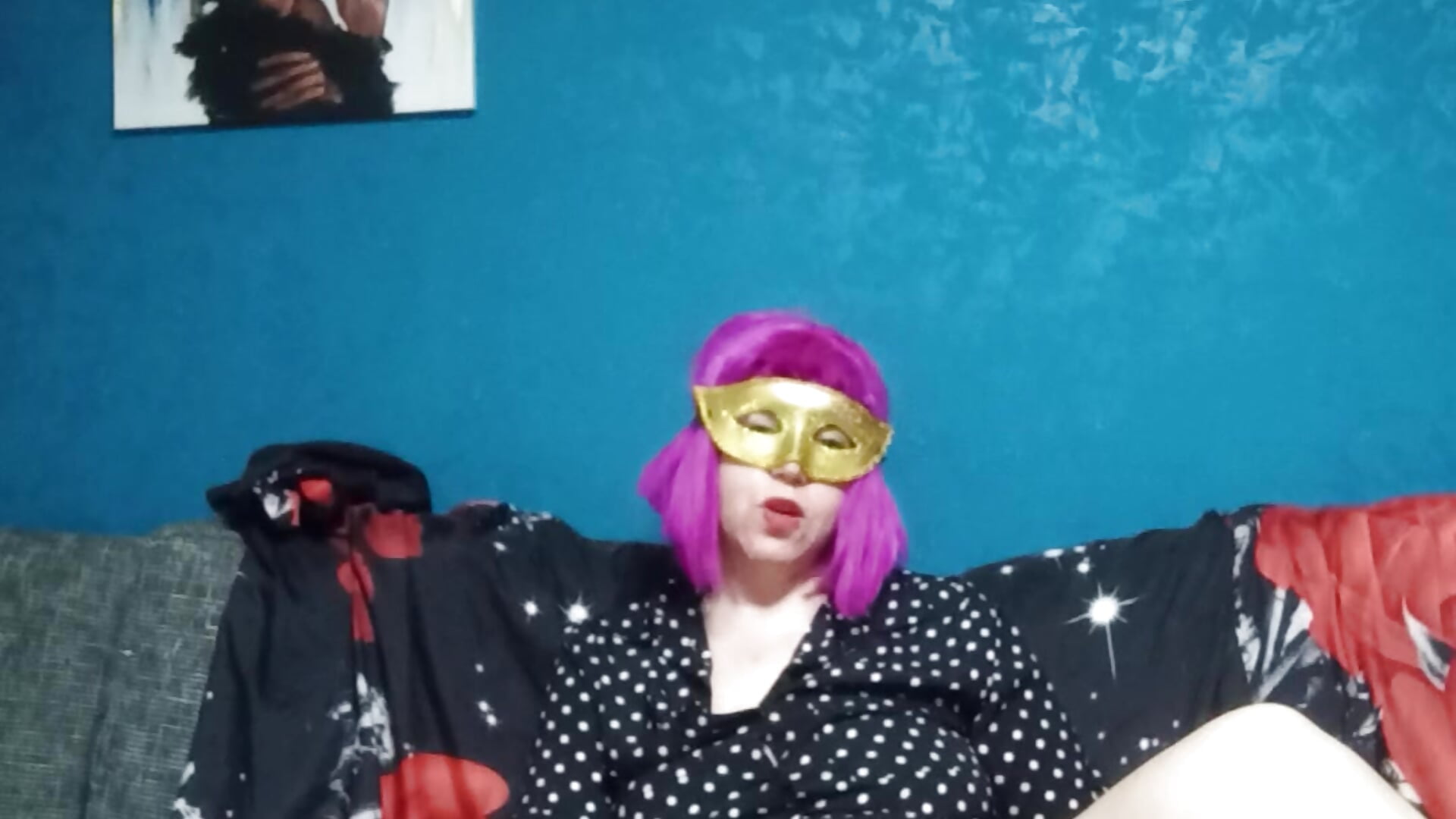 Mi faccio un ditalino - video SinfulMarkedQueens kameramallilta