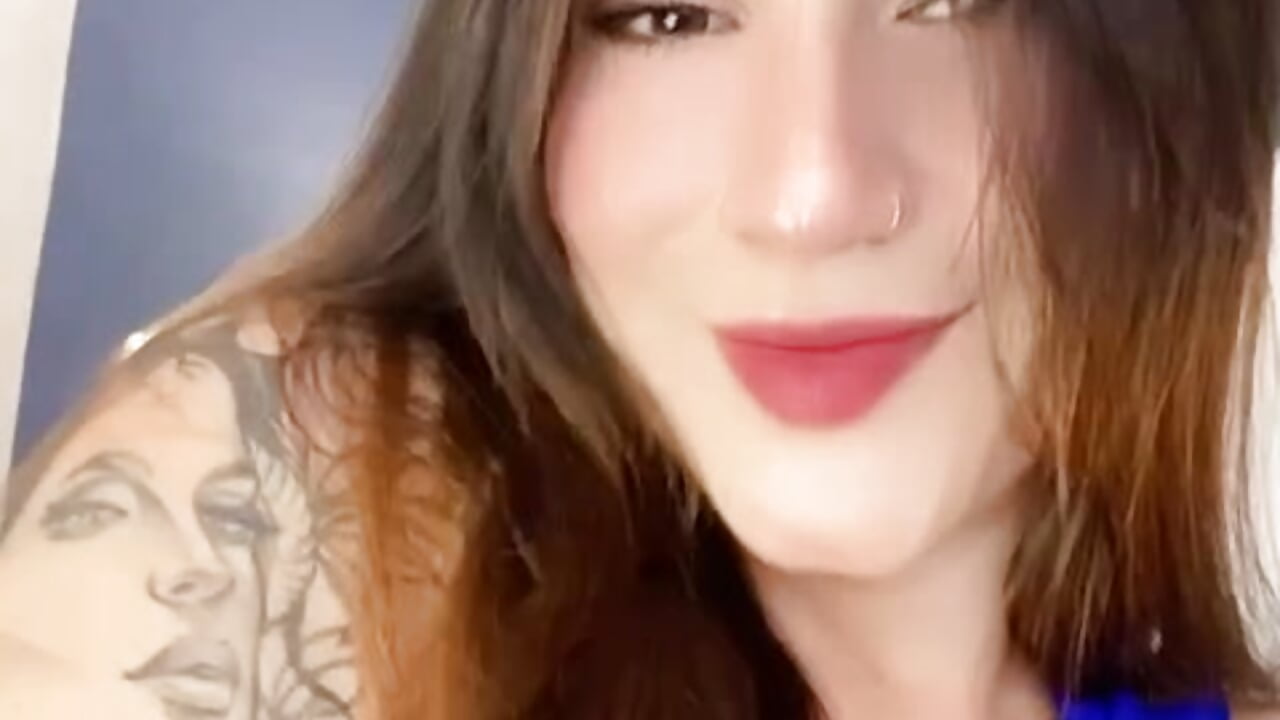 Emily cute – video od webkamerové modelky Emily_robertss