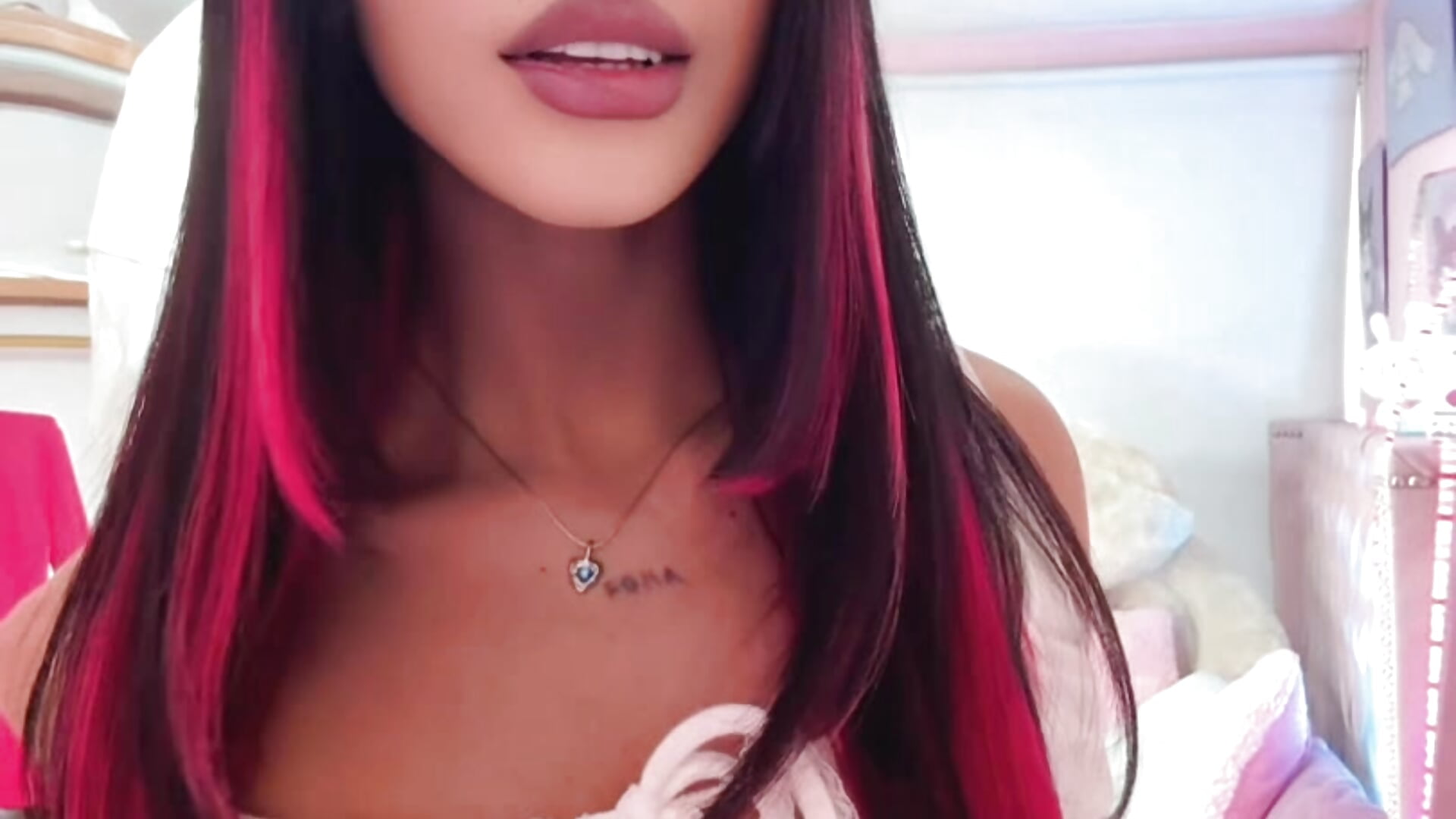 🤍🤍 - βίντεο μοντέλου Cute_Roxxy