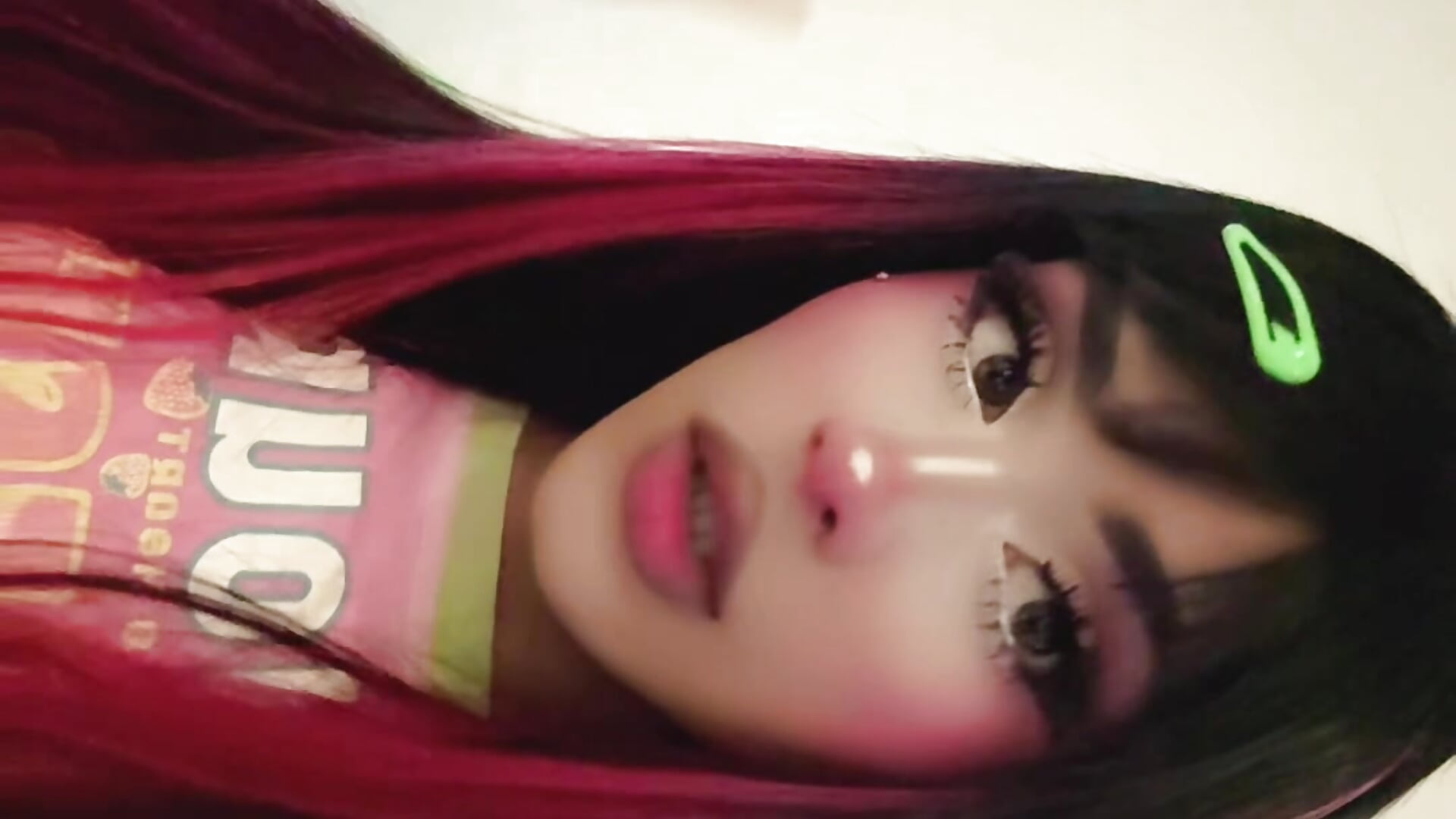 🍓🥝 - video by Cute_Roxxy cam model