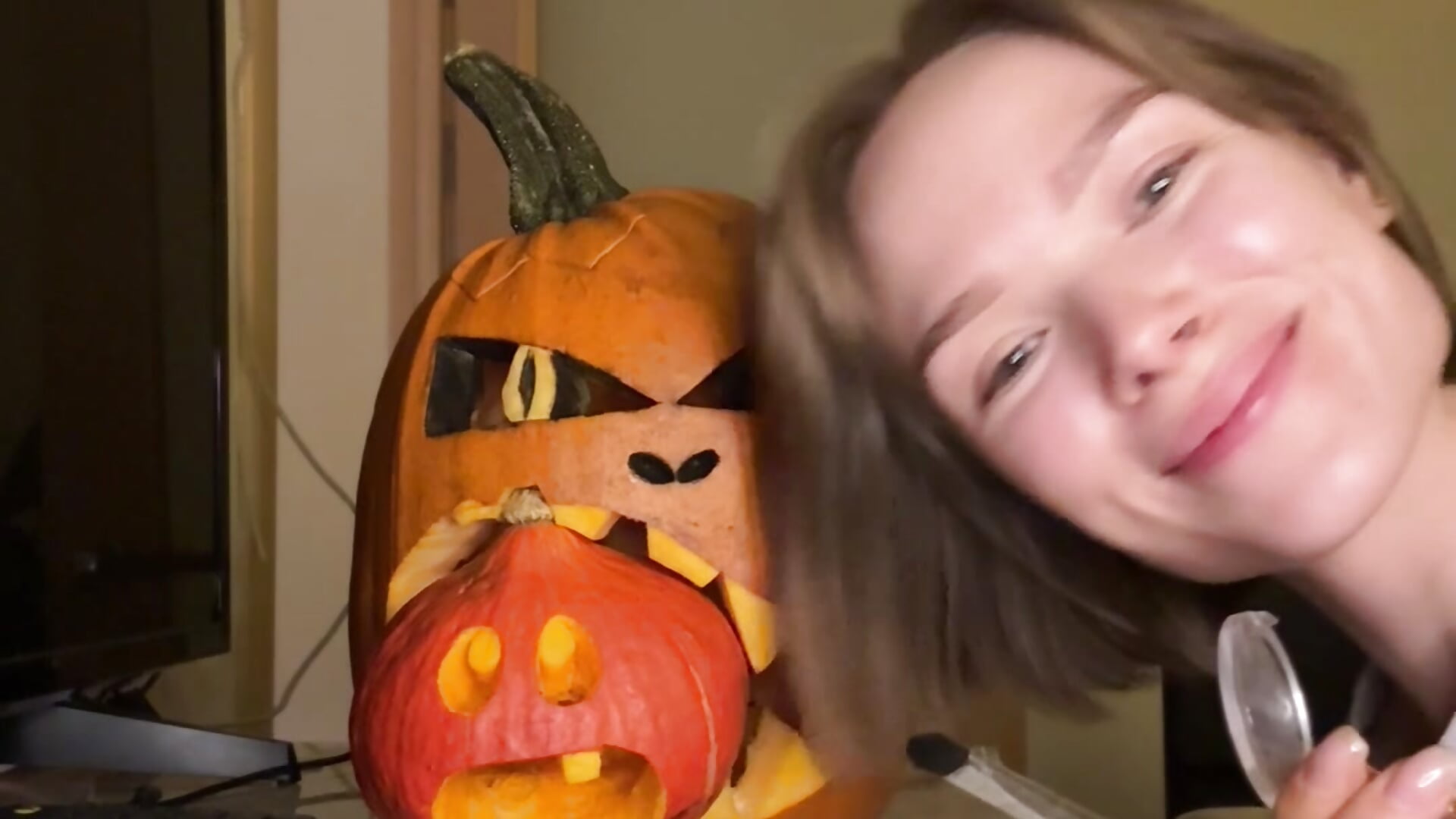 Spent whole evening making the scariest pumpkin for contest 🥰 - video by Eva_Natsumi cam model