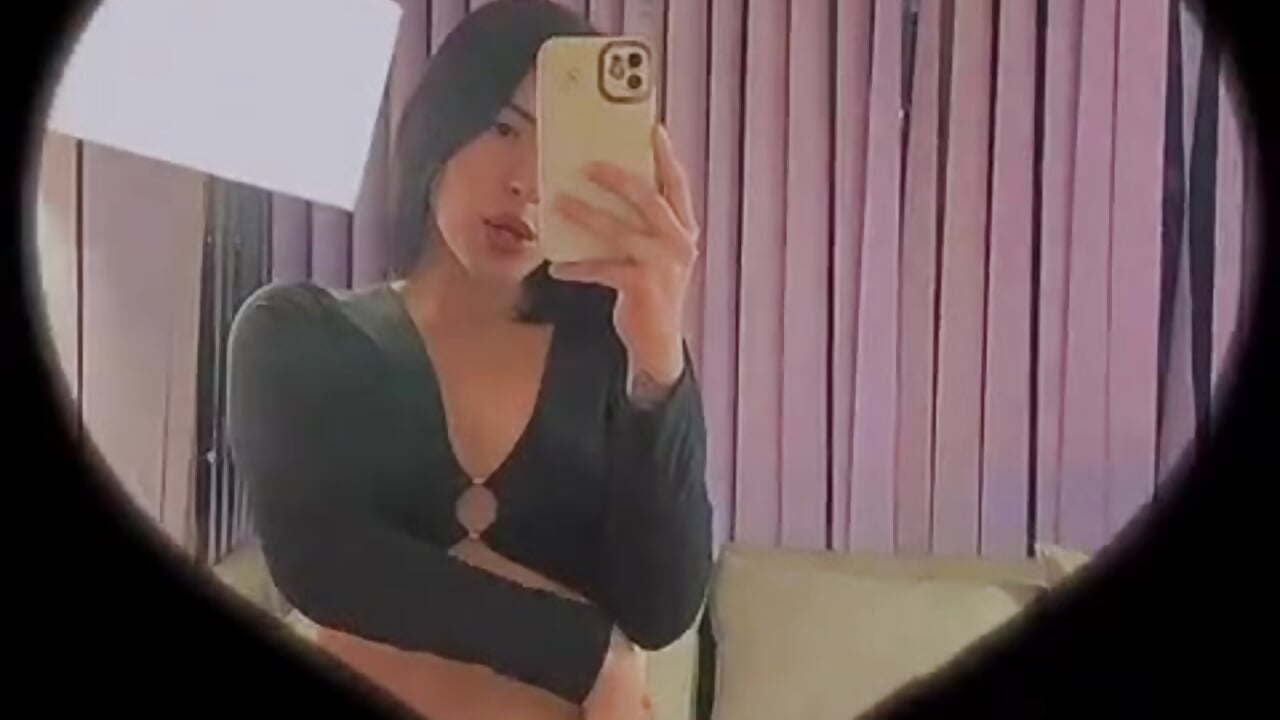 Omg this song 💁‍♀️ — filmik Bella_ev, modela(-lki) na kamerkach