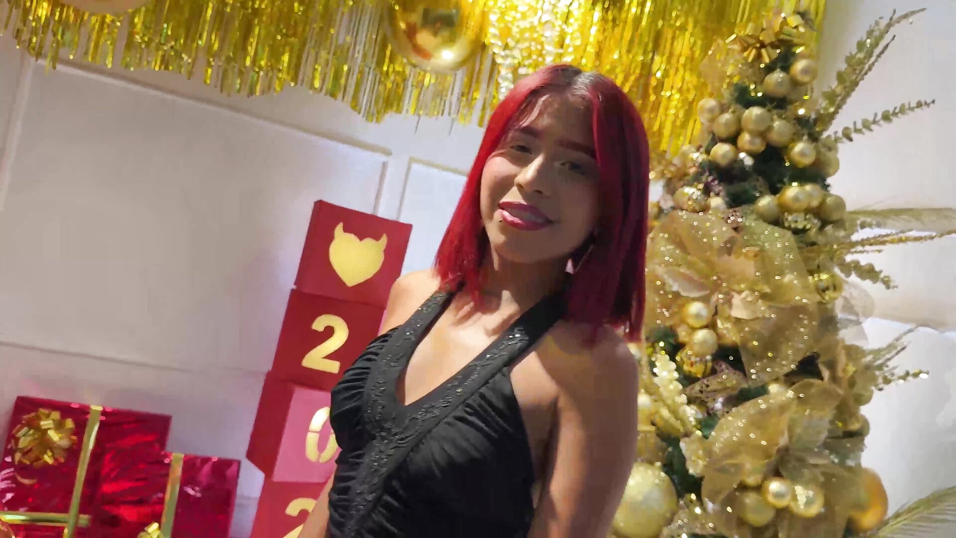 happy XXXmas <3 - video by XimenaReid cam model