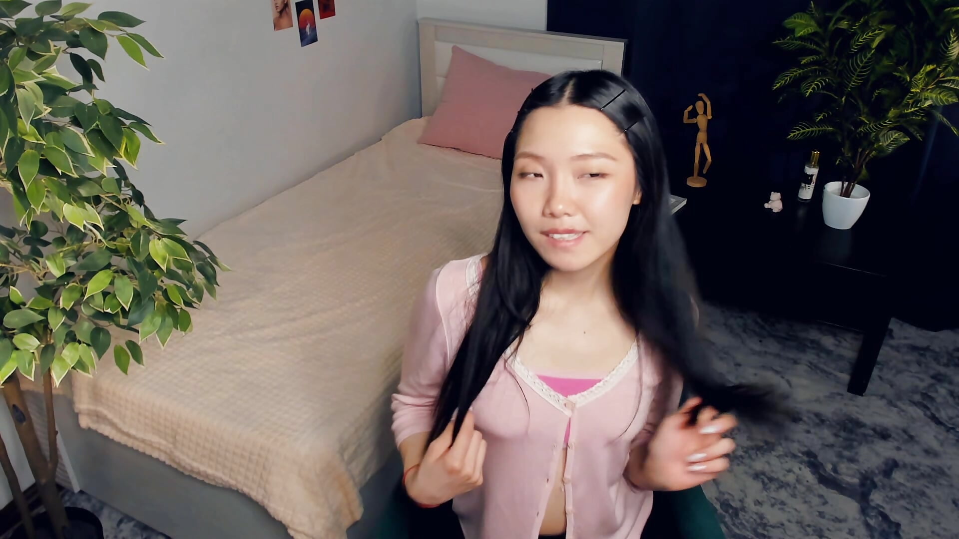 ^-^