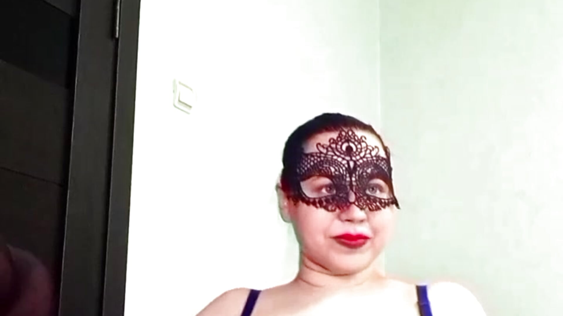 🤤What do you think of my nylon stockings and long legs? – video af Silena18 cam-model