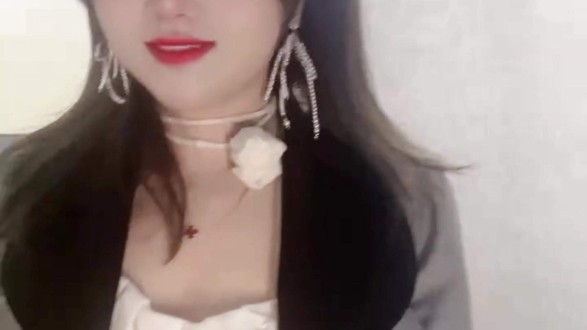 爱笑的我 - video by Efangfang cam model