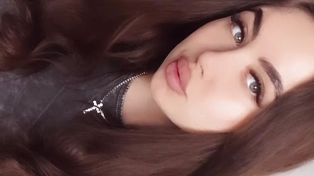 Come to my stream <3
