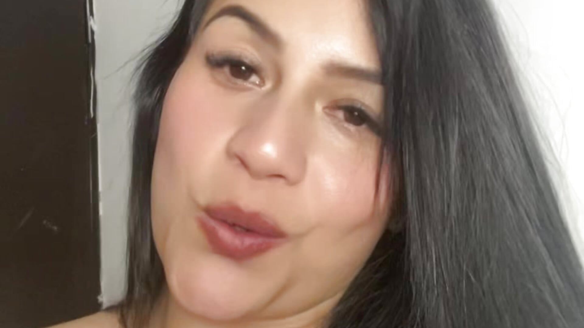 8afc9a1410f647e5b3cc27e7dccec0c7.mov