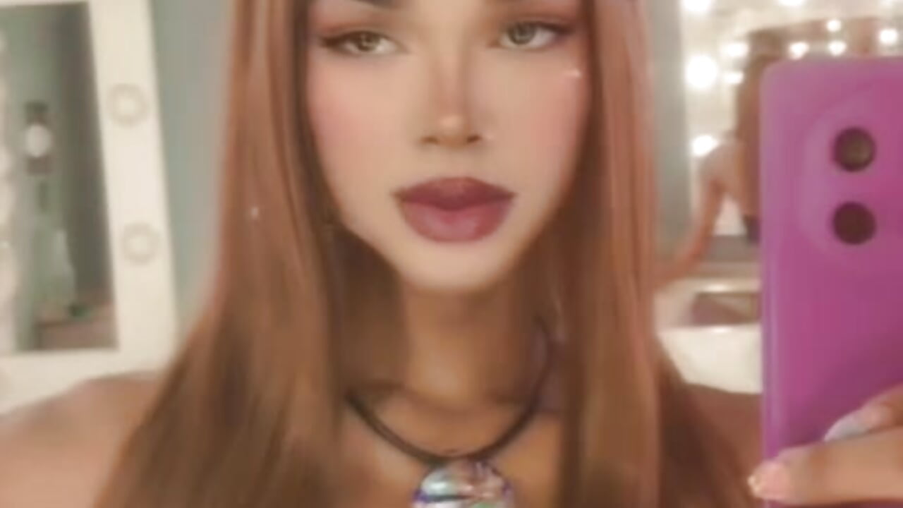 Your captivating-eyed girl. ✨🌹 - vídeo de NaomiSteward modelo de câmara