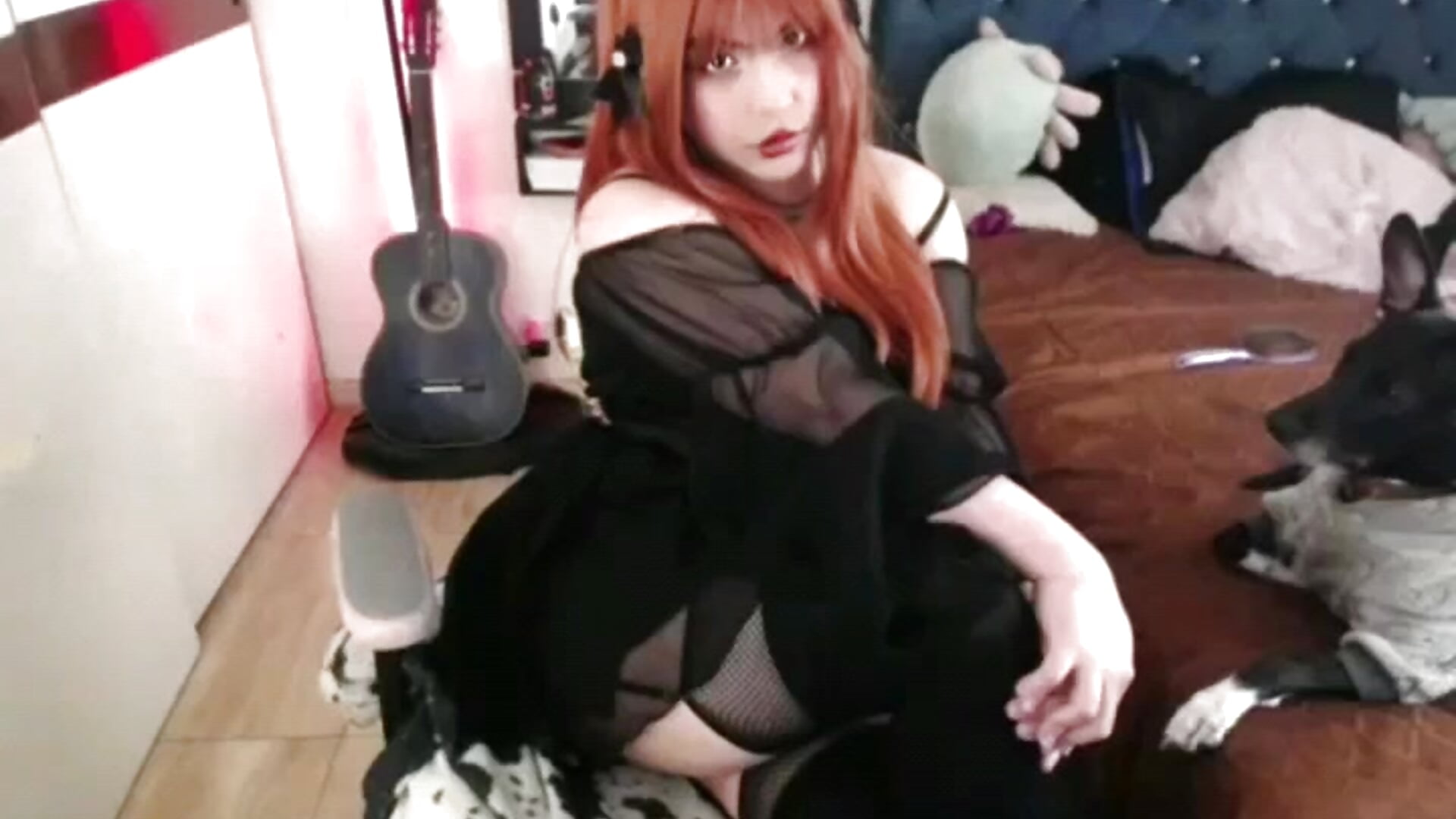 494B81189C1412F11023FE3BB143A094_video_dashinit - βίντεο μοντέλου Avril2001