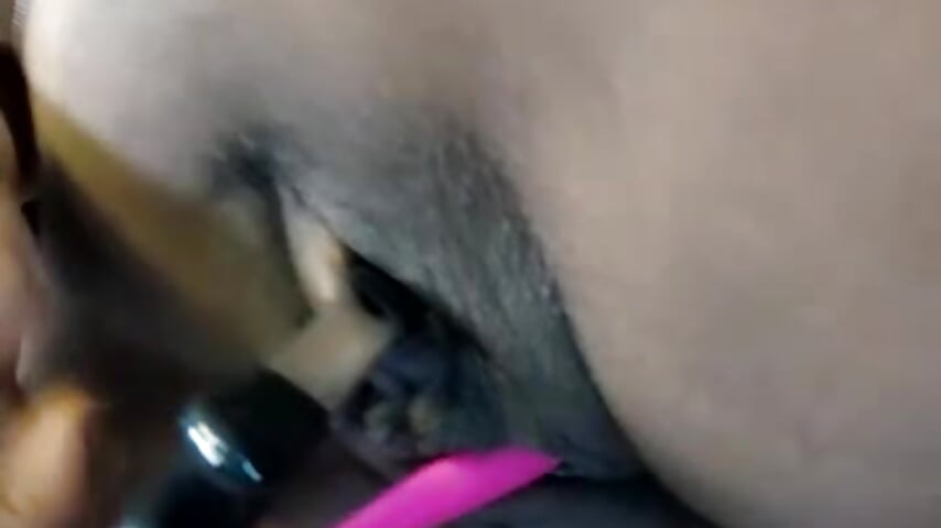 CLAMP on PUSSY to SLAP pussy and SQUIRT : CLOSEUP