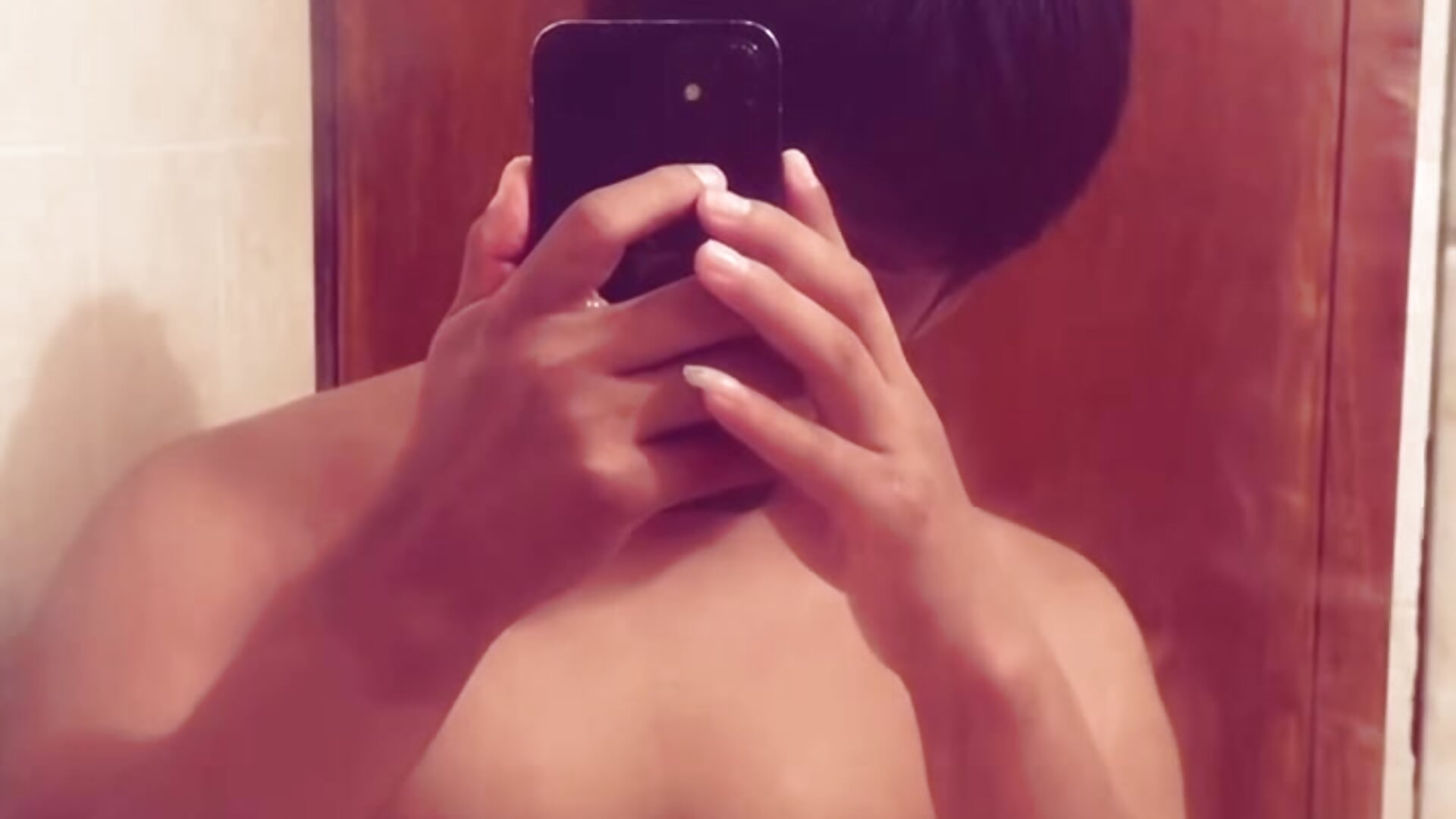 7a68c67b71d6423b9d69e273c40b5826 - video oleh model kamera narin231