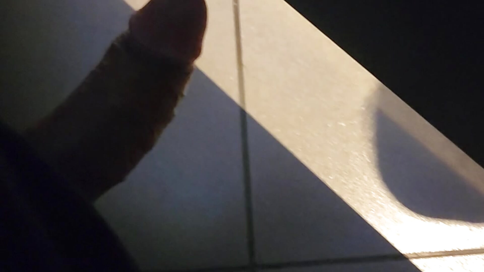 A helping hand that I met in the bathroom 😈 - Paulhot018 캠 모델의 동영상