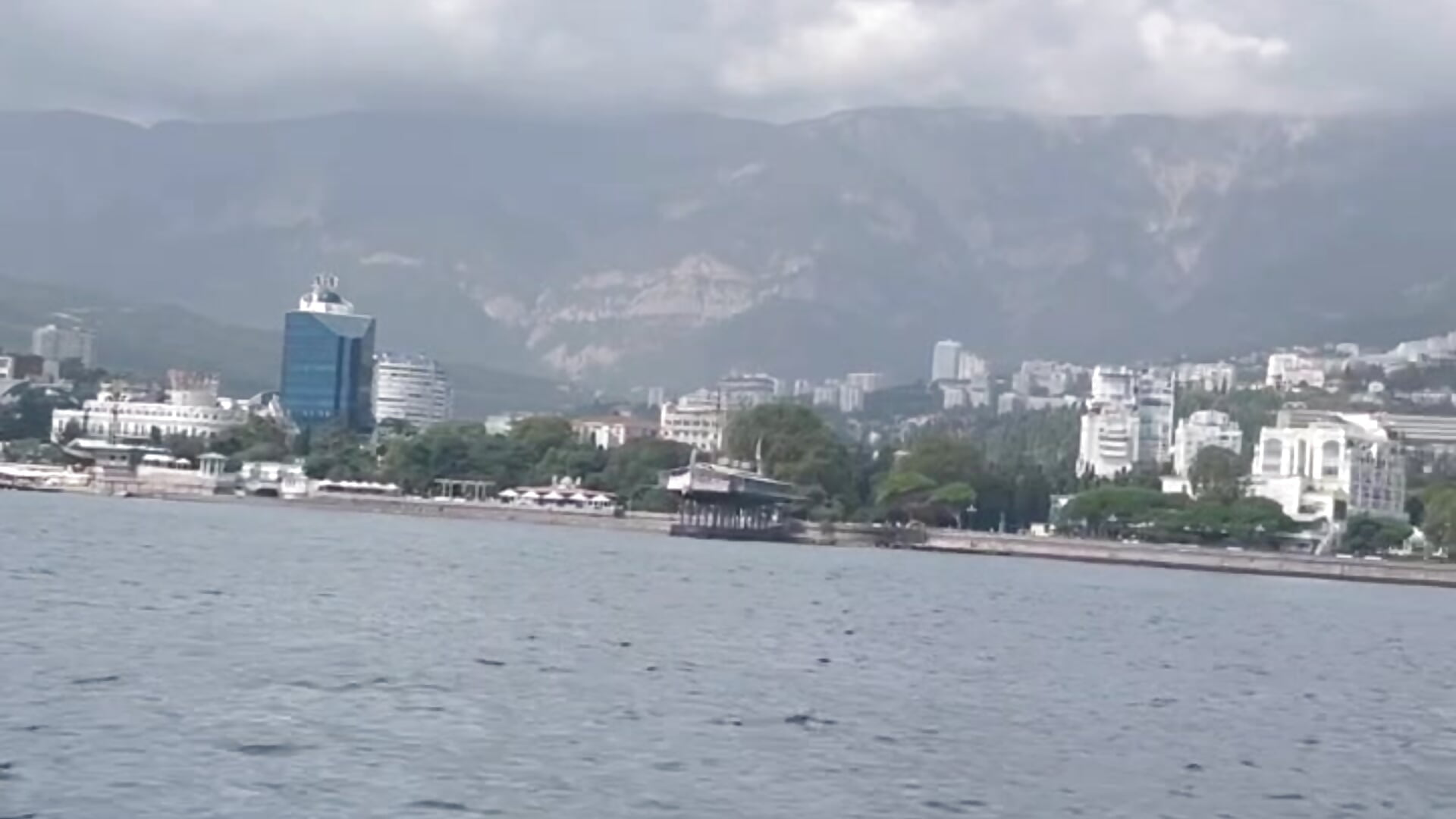 The sea and majestic mountains – видео вебкам-модели SofiaBau