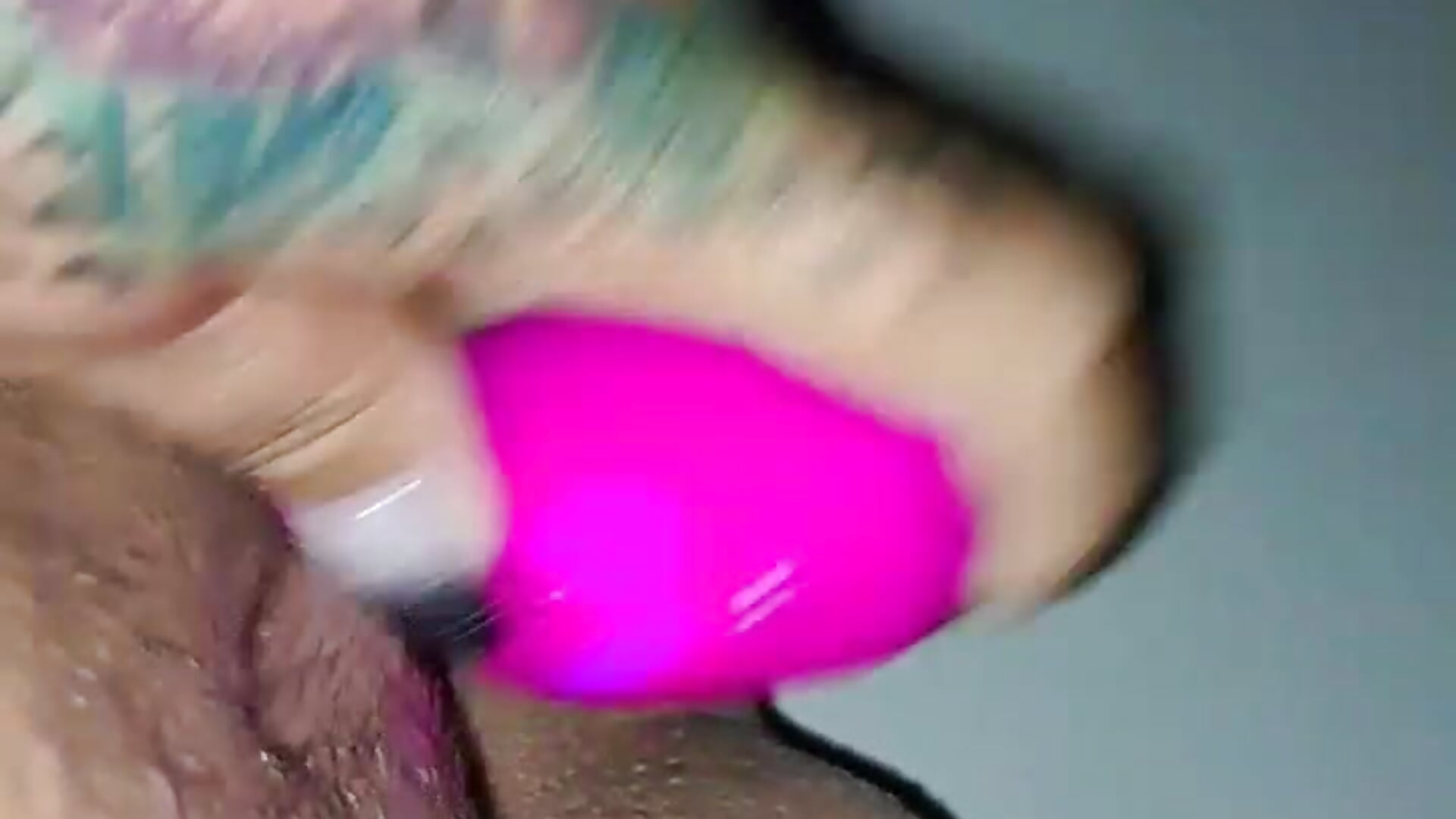 Befriedige mich - video by gepiercte_nippel cam model