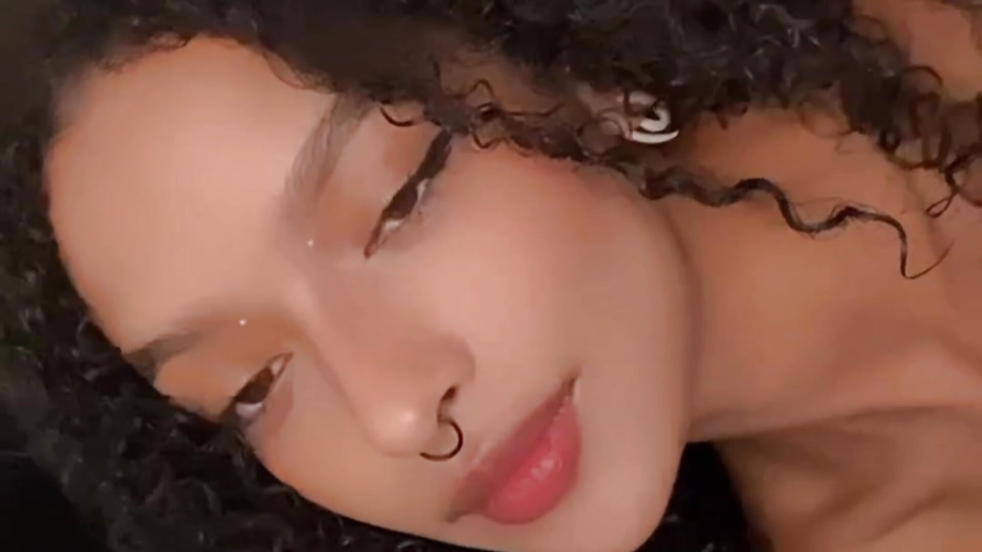 copy_57037494-0DA0-40CB-BF41-72E59C75E38E - video by Sophiaa-Smith cam model