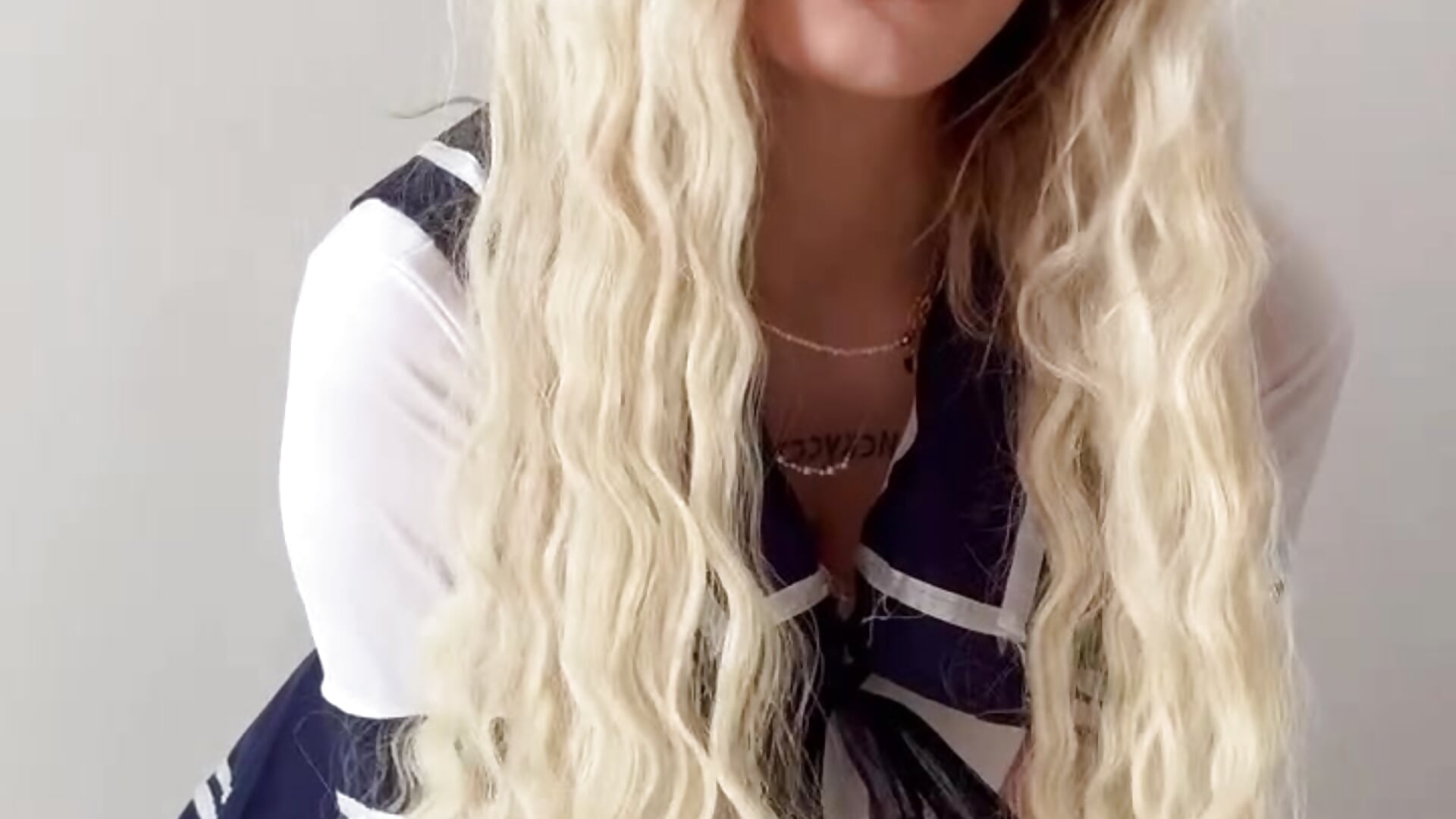 :33