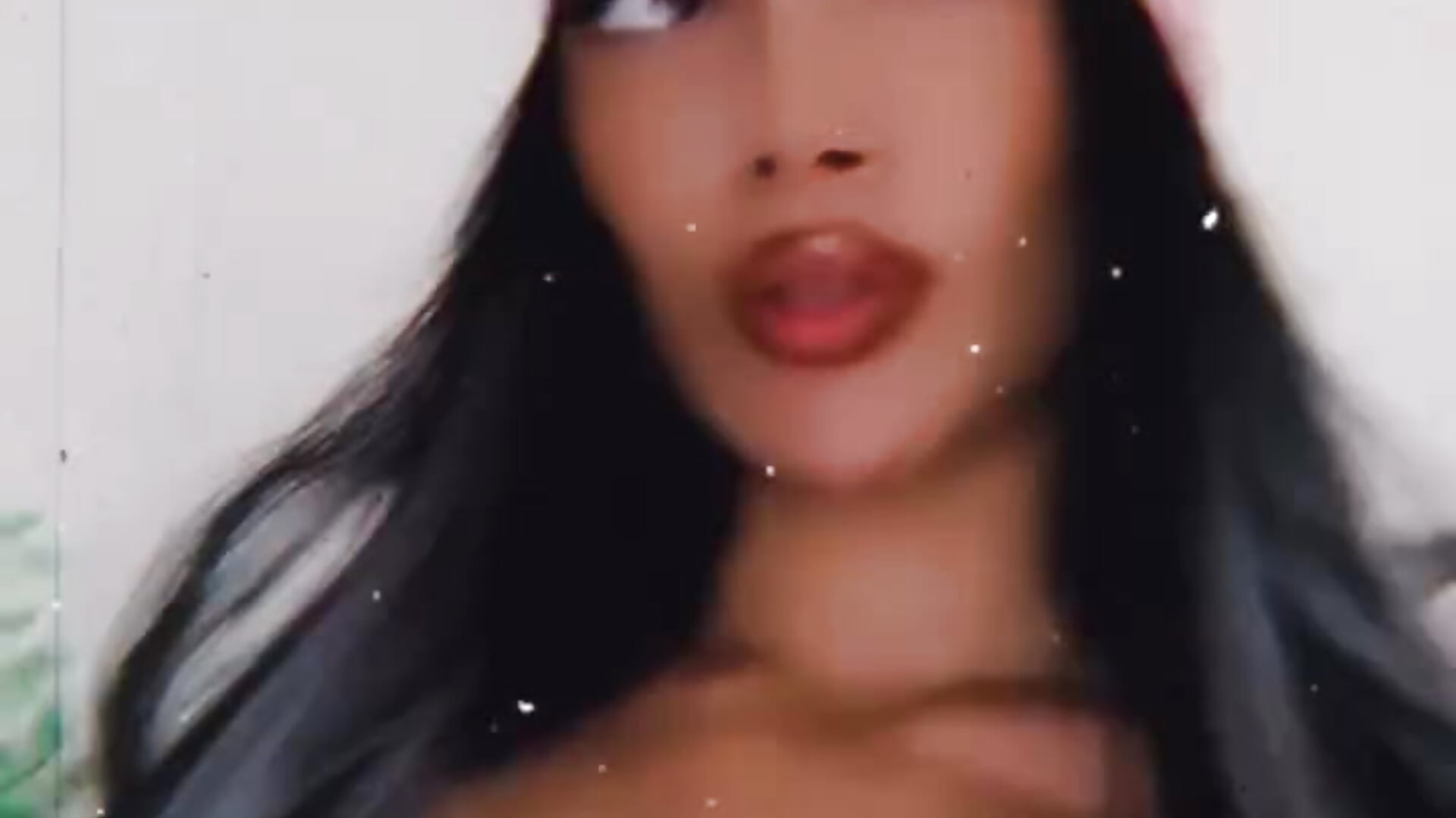 🧸💣 - video by AmiraXendaya cam model