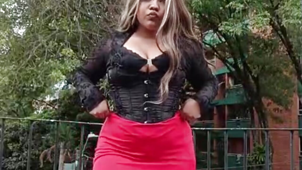 Do you like my outfit? 🔥 - cherry_chel adlı kamera modelinin videosu