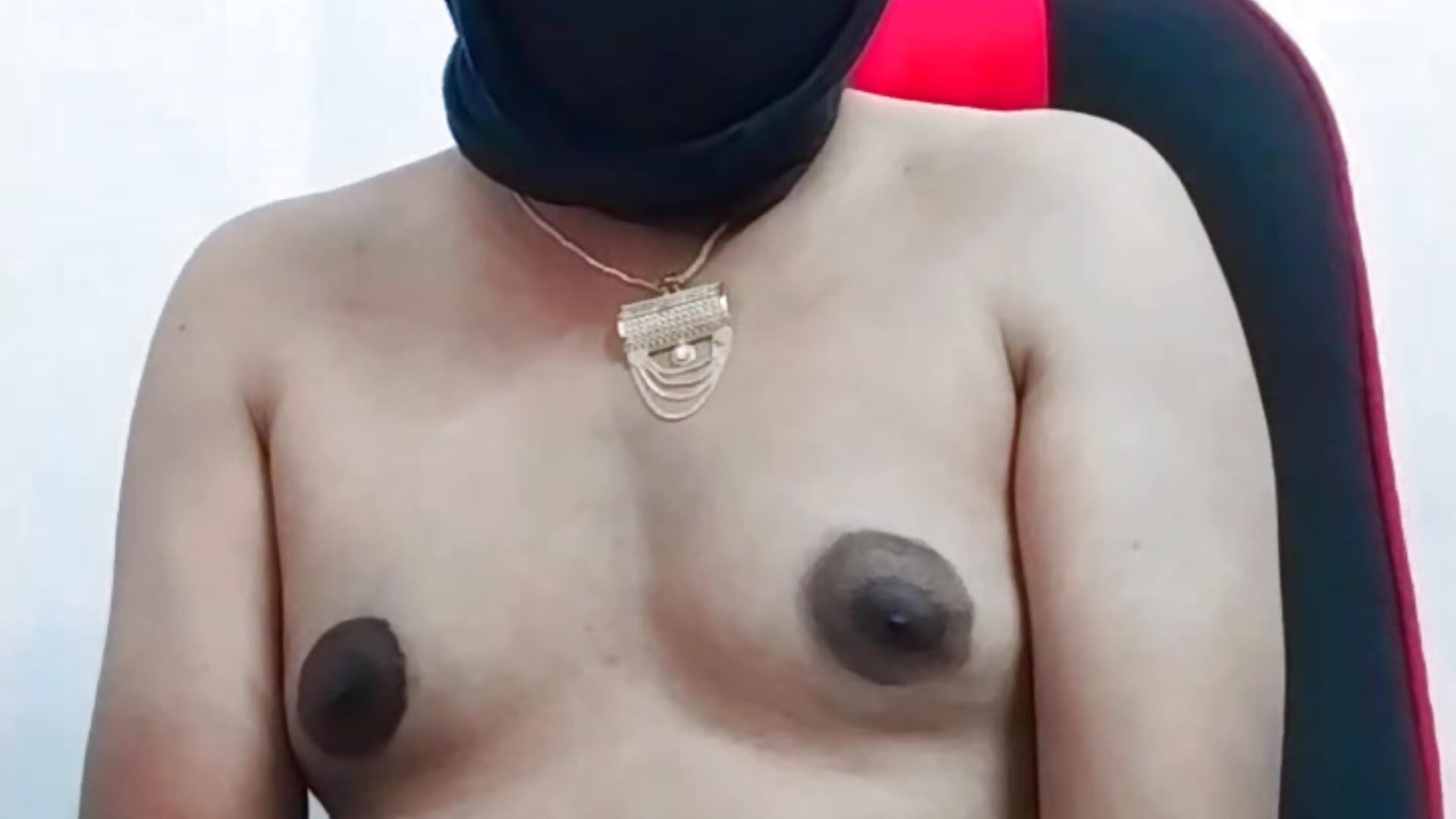 VID_243431206_022724_398 – видео вебкам-модели Riya_sexytrans