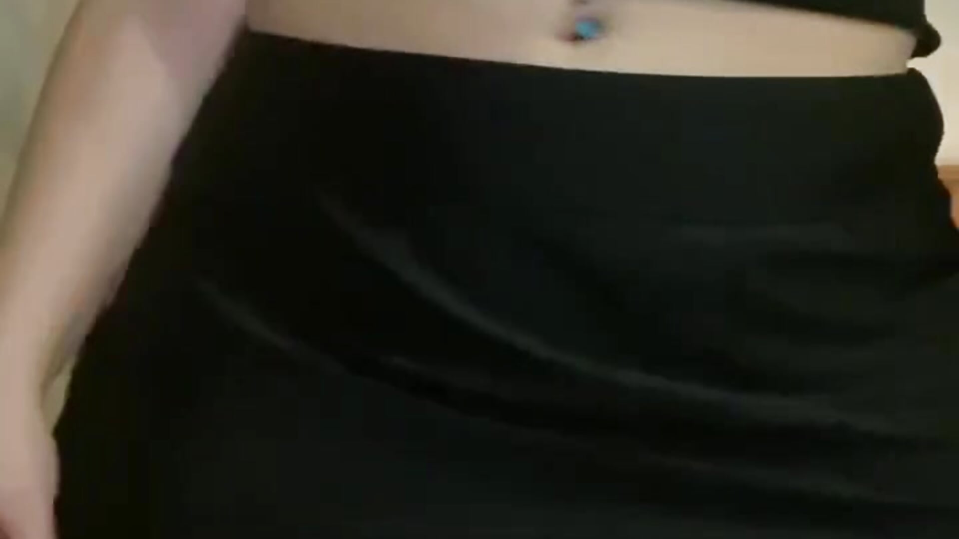 Flash ass in dress 😈🥰