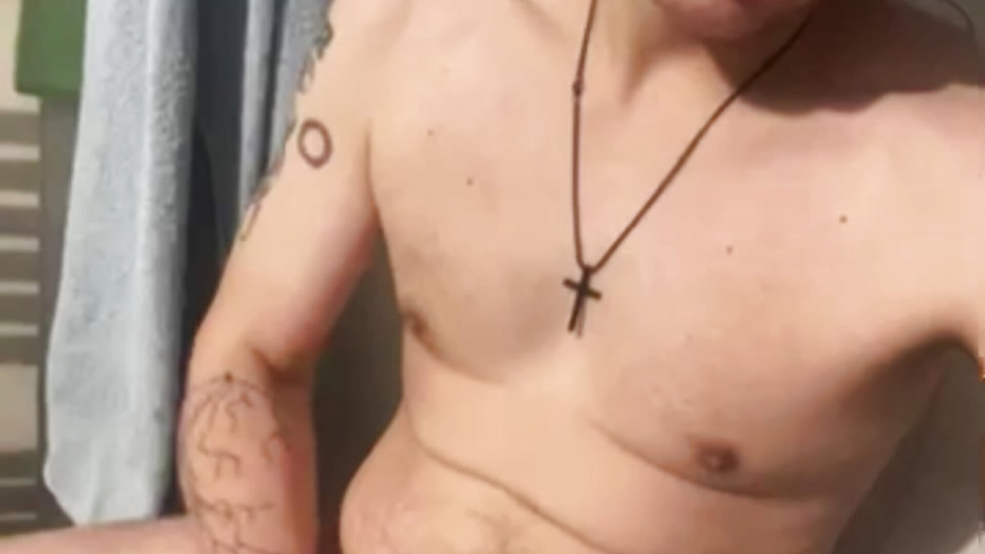 Dreckig gewesen nach dem Duschen🥵 - วิดีโอโดย jungxSHxboy โมเดลแคม