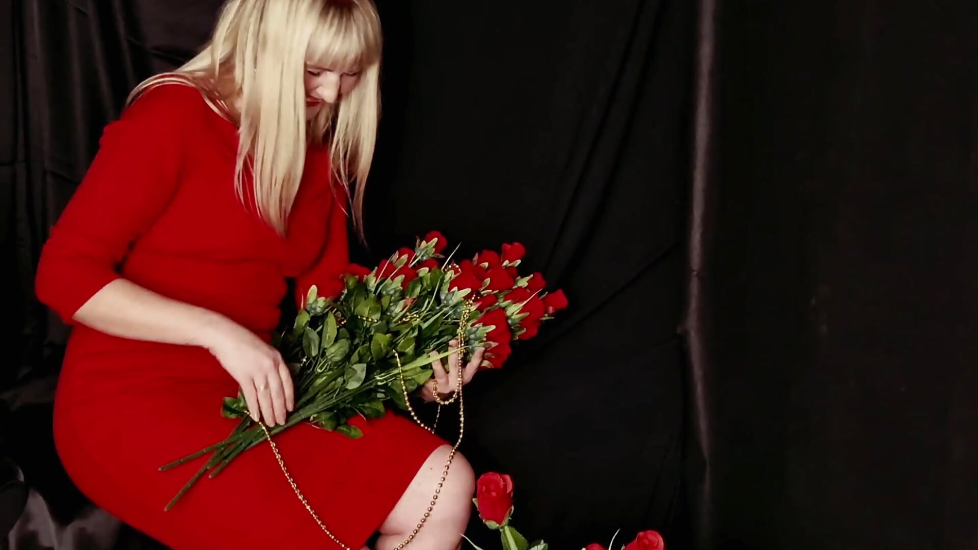 A gift for the eyes and soul - video by MilanaCraids cam model