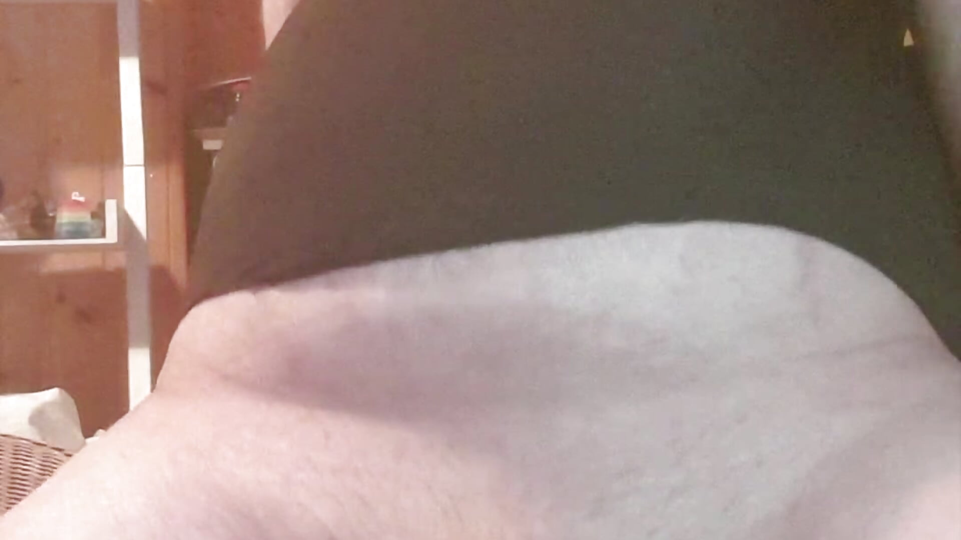 Reiten in Damensachen mit Abspritzen - video by ShyBoy1982 cam model