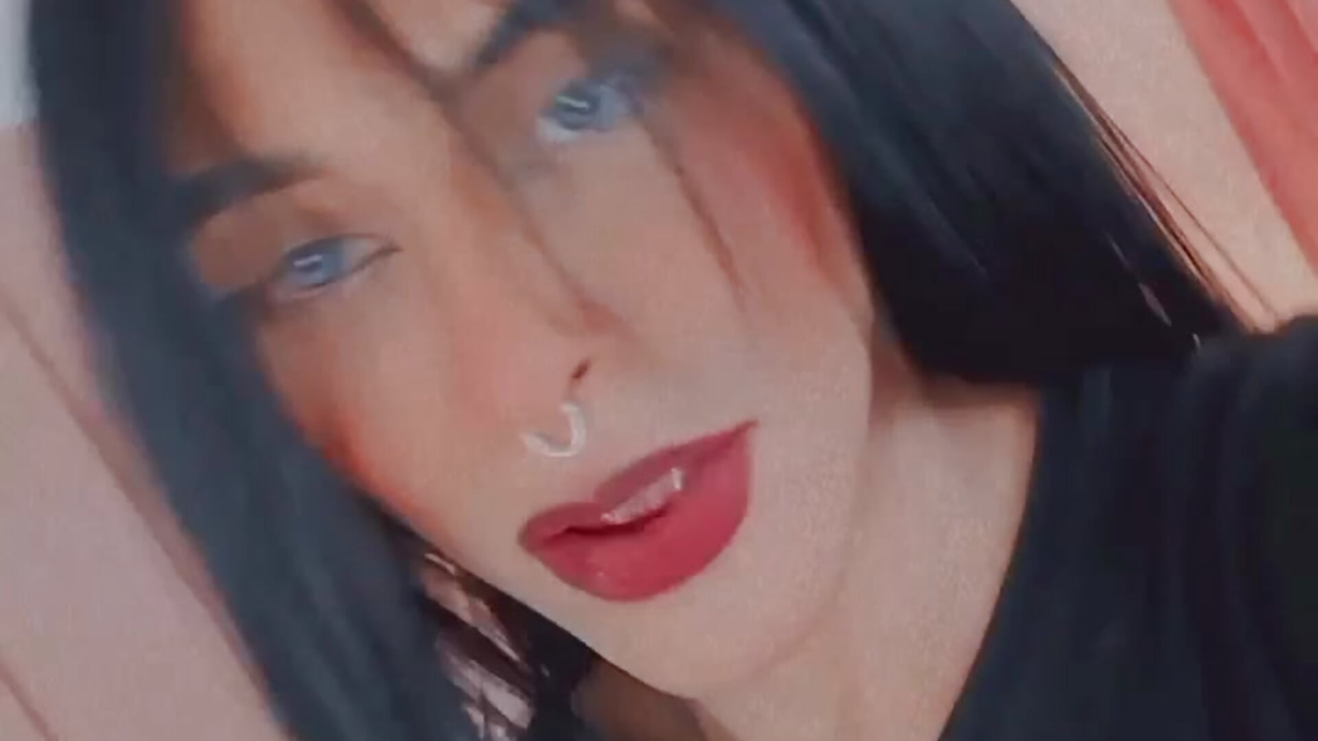 😍 – видео вебкам-модели AdharaaMoon