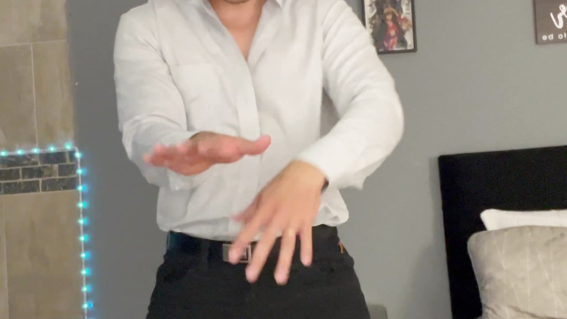 trying to dance sexy - video by owengray2n cam model