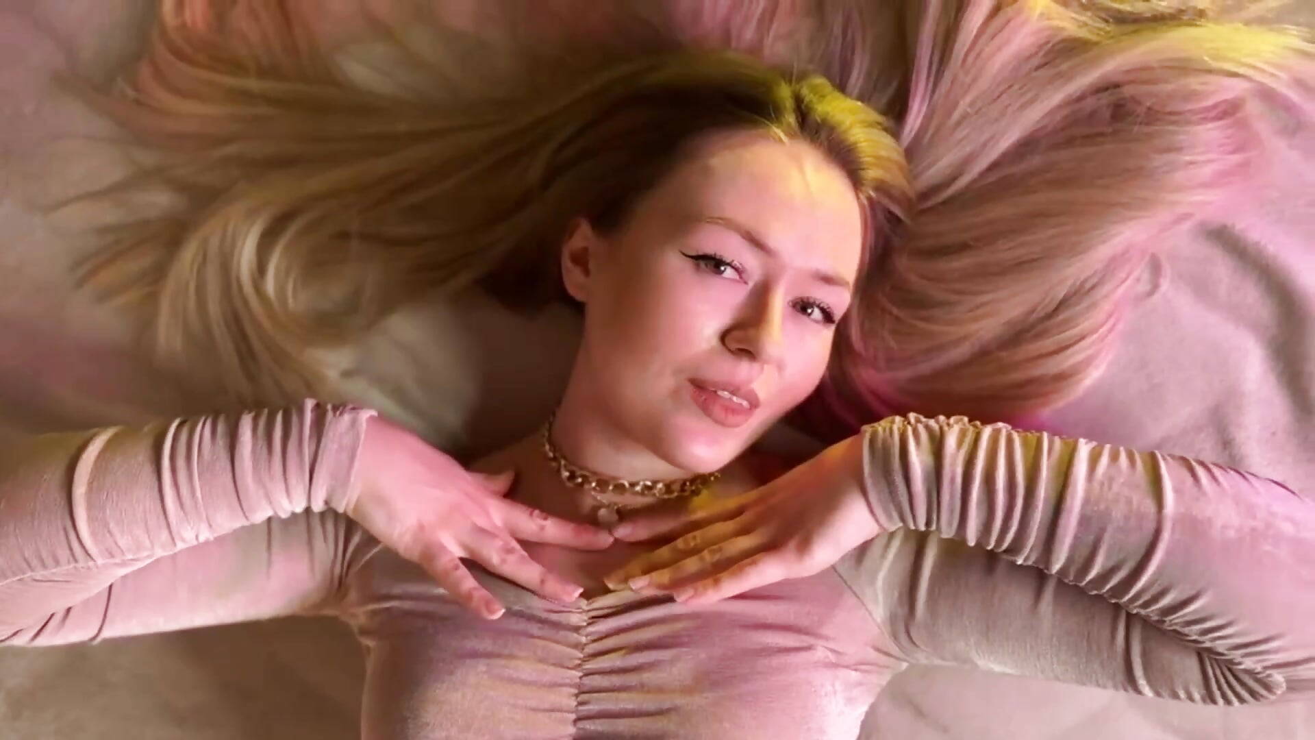 meet ms Jena - video by heart_therapy cam model