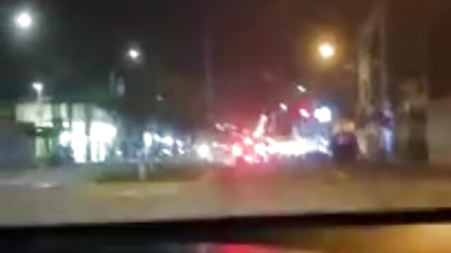 Manejando de noche y escuchando musica - video by jessi_lovers cam model