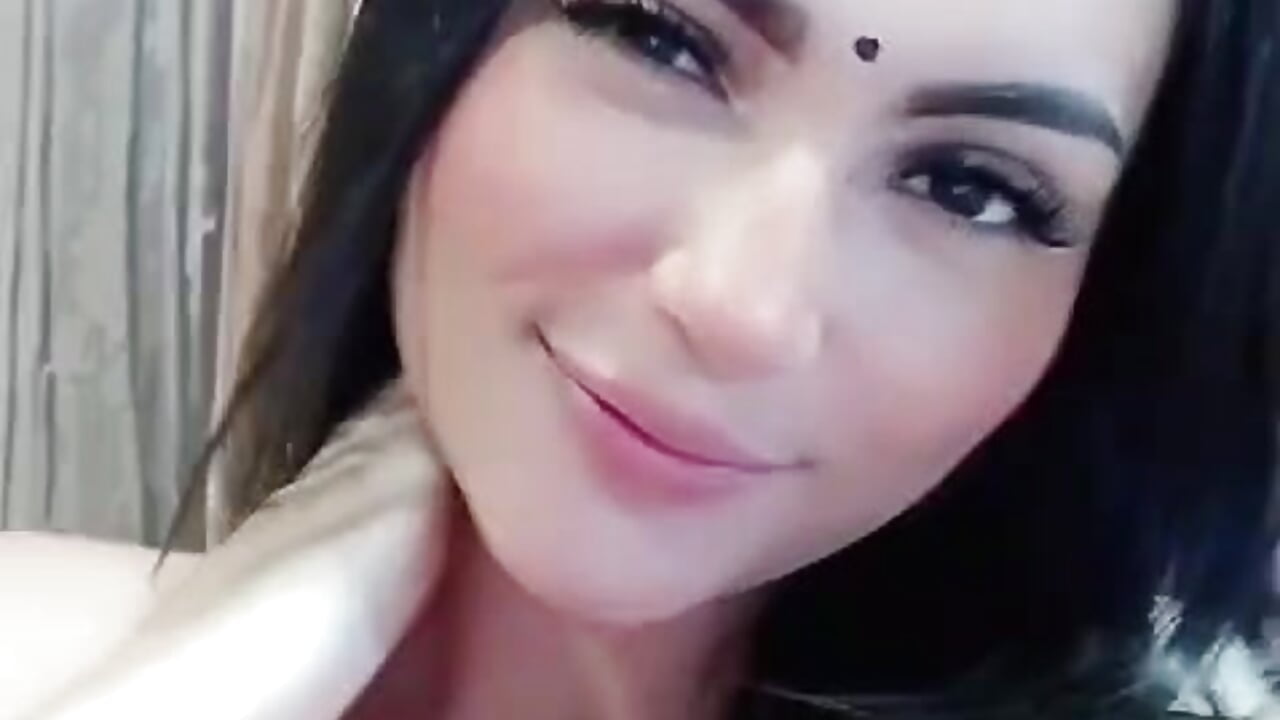 👀😋 – видео вебкам-модели kareena_basu