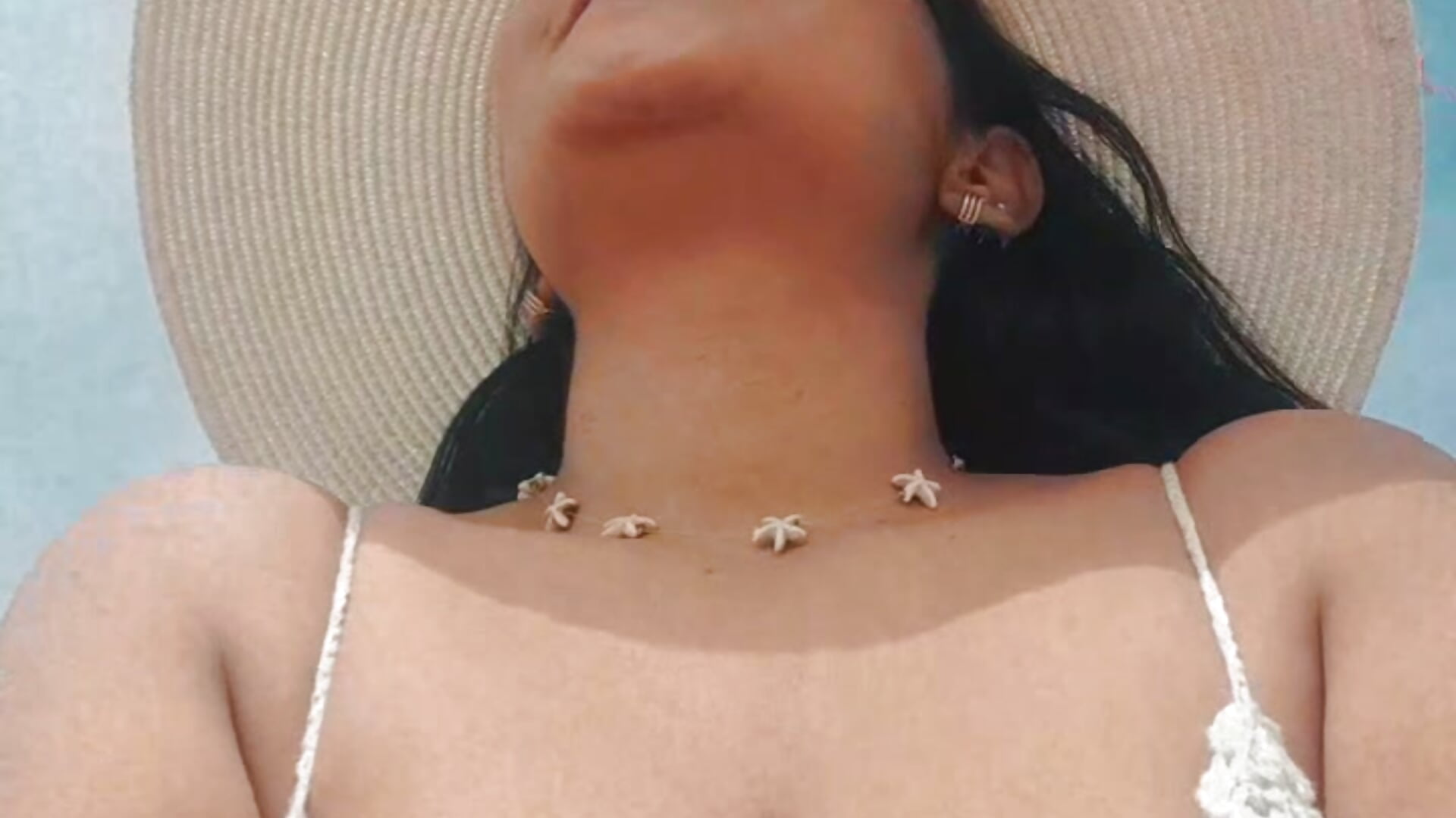 Beach - video by Sofythom1 cam model