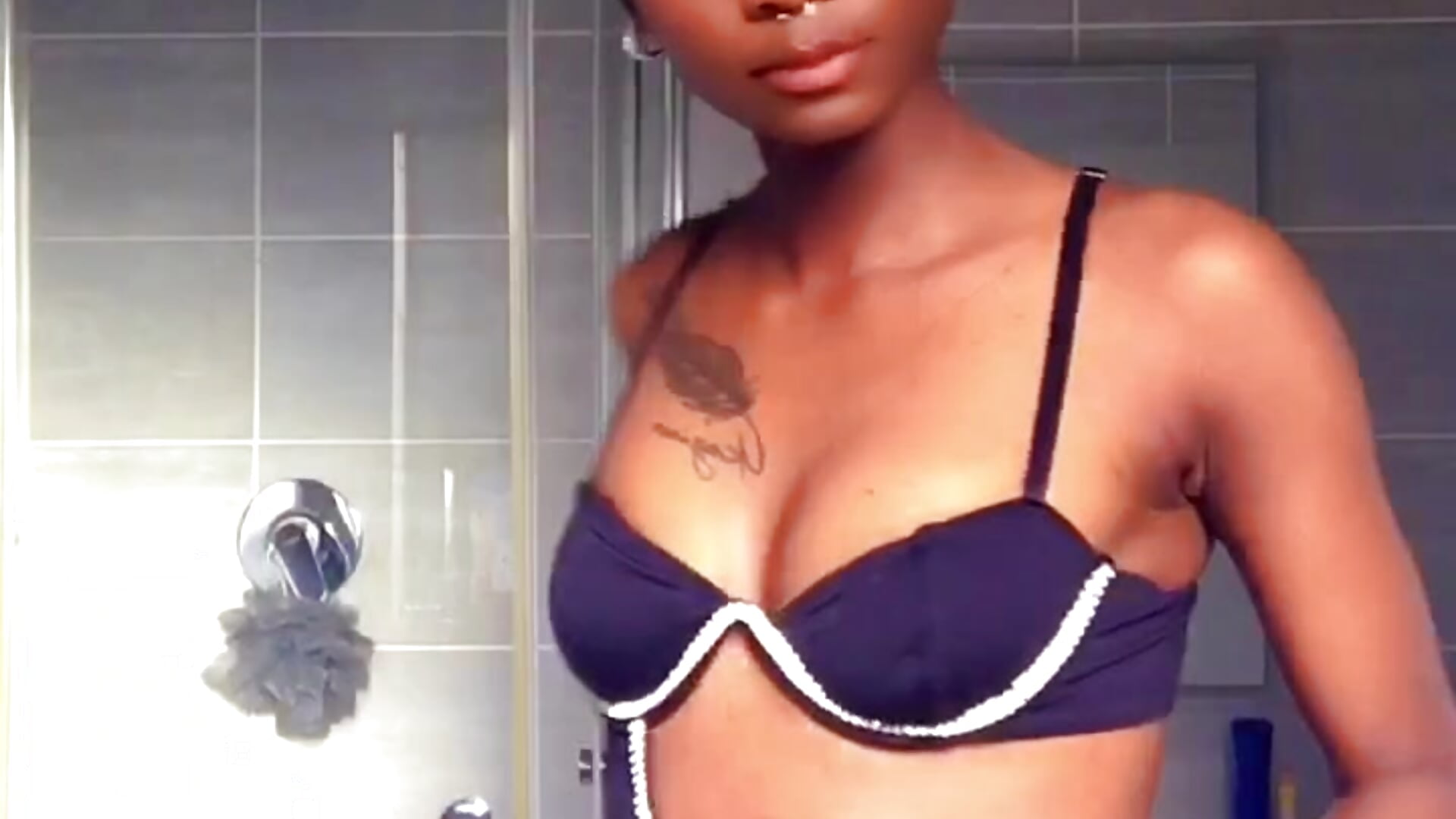 trim,3669152E-5D2E-43E6-92A3-E40134FD9750 - video by skinnyleeray cam model