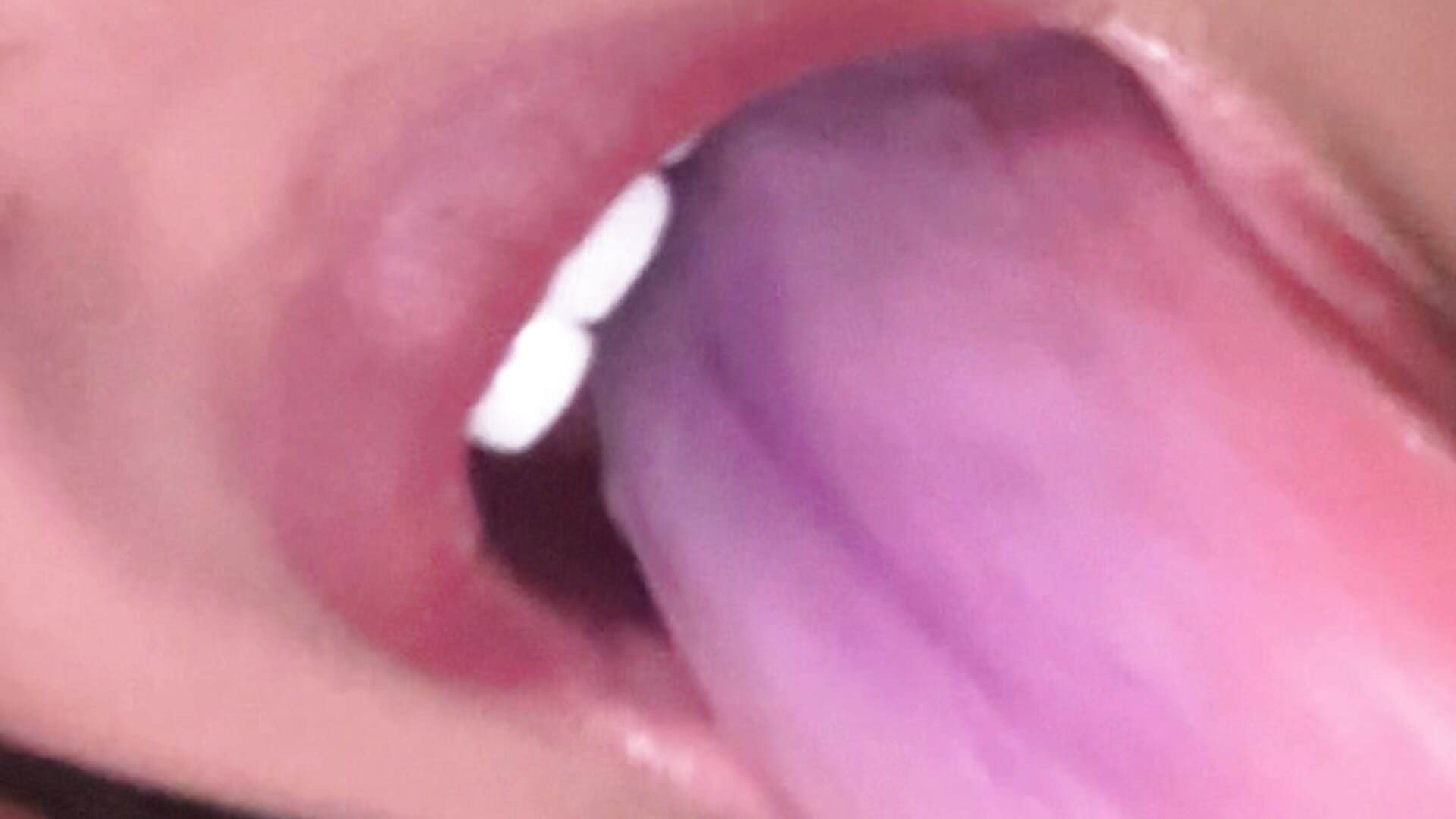 🤭 - video by NAUGHTY_LITTLE_18 cam model