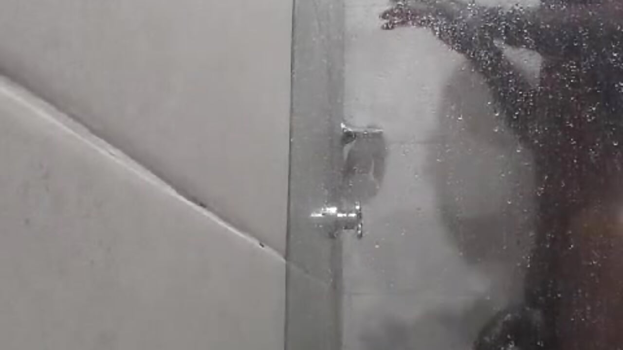 a bit shower - video di eros_harm24 modella di cam