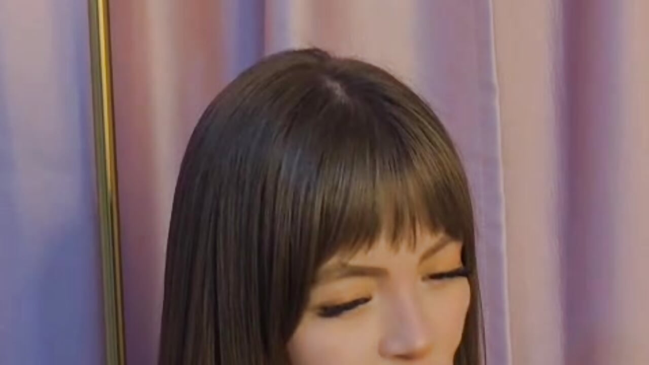 WhatsApp Video 2025-09-17 at 10,40,45 PM (1) - video oleh model kamera emilyharrix