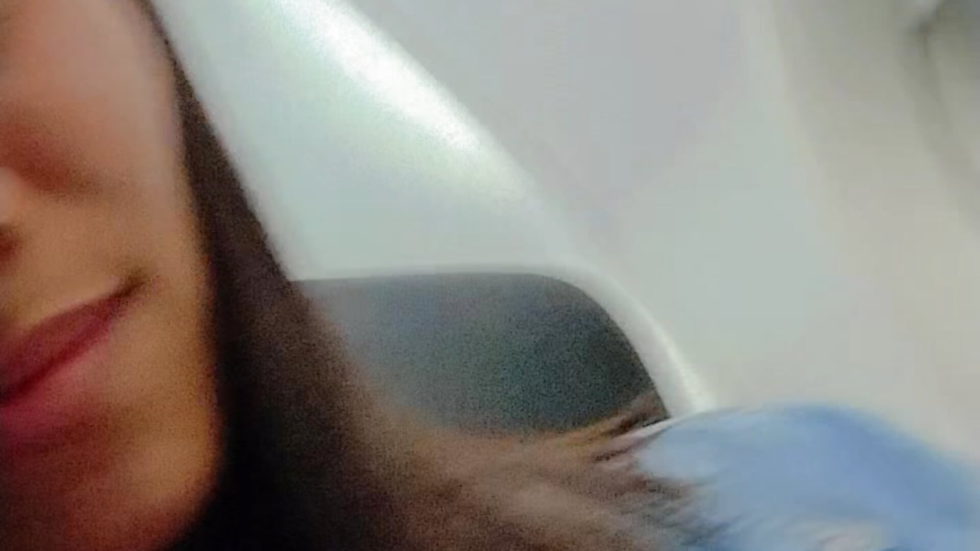 Pronto con ustedes .../Soon with you... - video by ambarsmith02 cam model