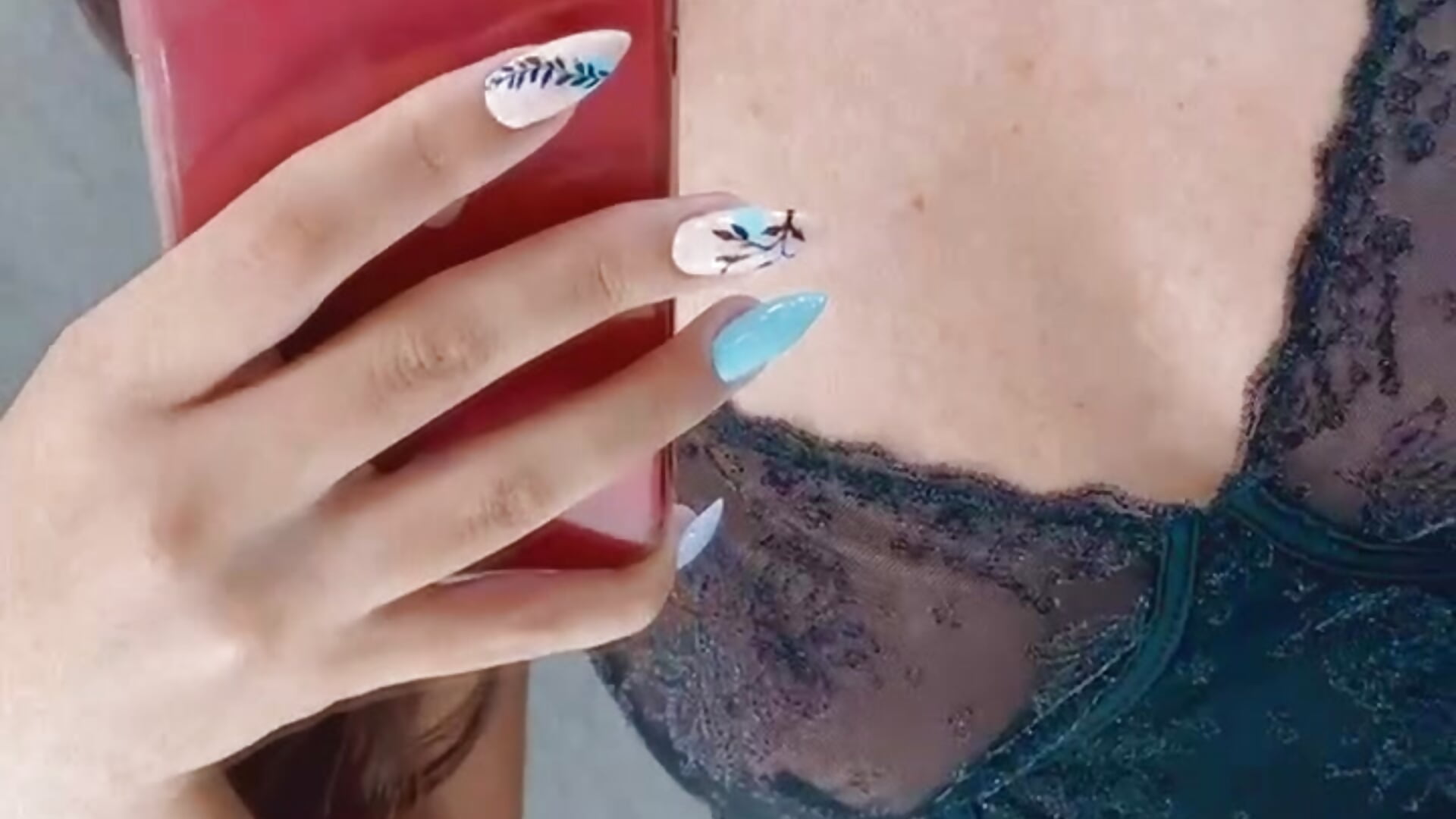 trim,0F5EB4B5-1216-4BA8-9889-4F6689901EEF– Astunner kameramodell videója