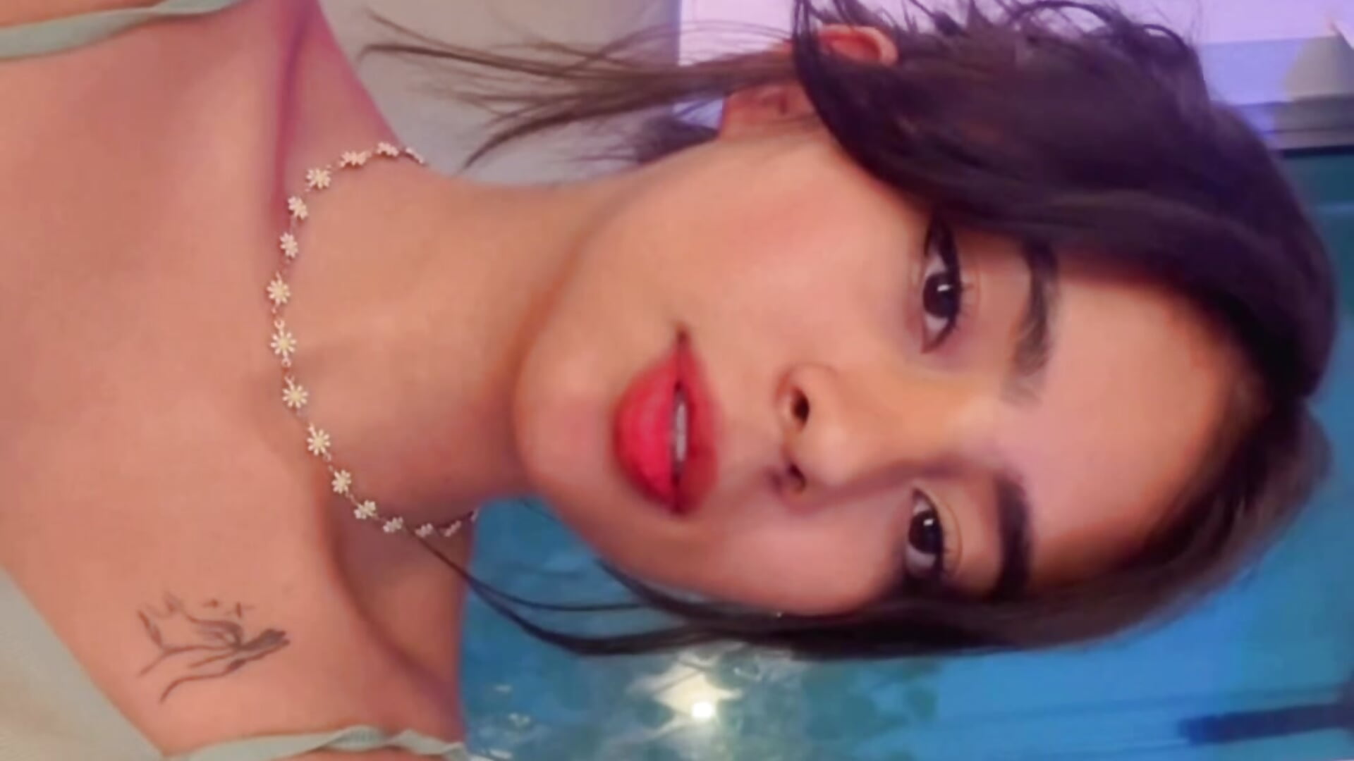 [[<_>]] - video của người mẫu cam Vic_beckeer