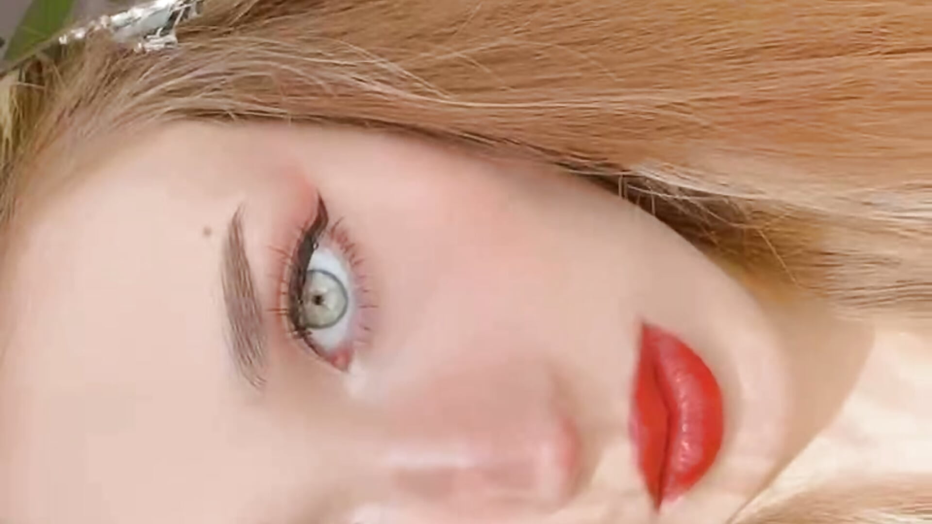 ^^ - video by VikiSea cam model