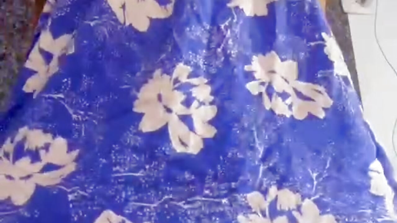 Do you like girls who rub their pussies until they cum? — filmik AmmyJones_, modela(-lki) na kamerkach