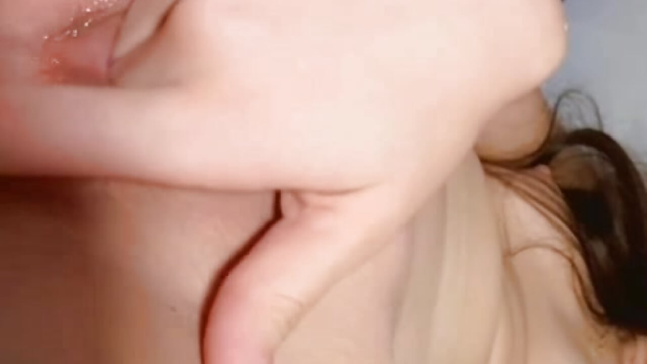 2 finger in ( creamy pussy )🥛 - video by Lil-Wolfie20 cam model