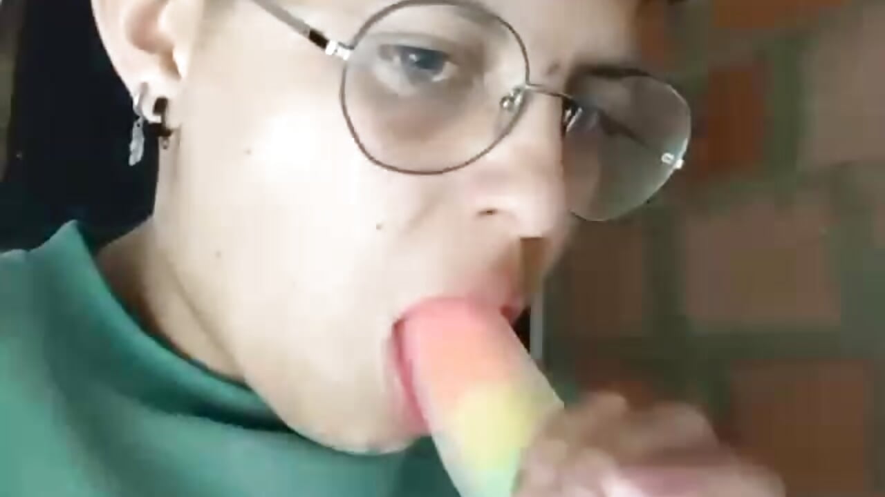 disfruta mi mamada - video by tatsumi_nao cam model